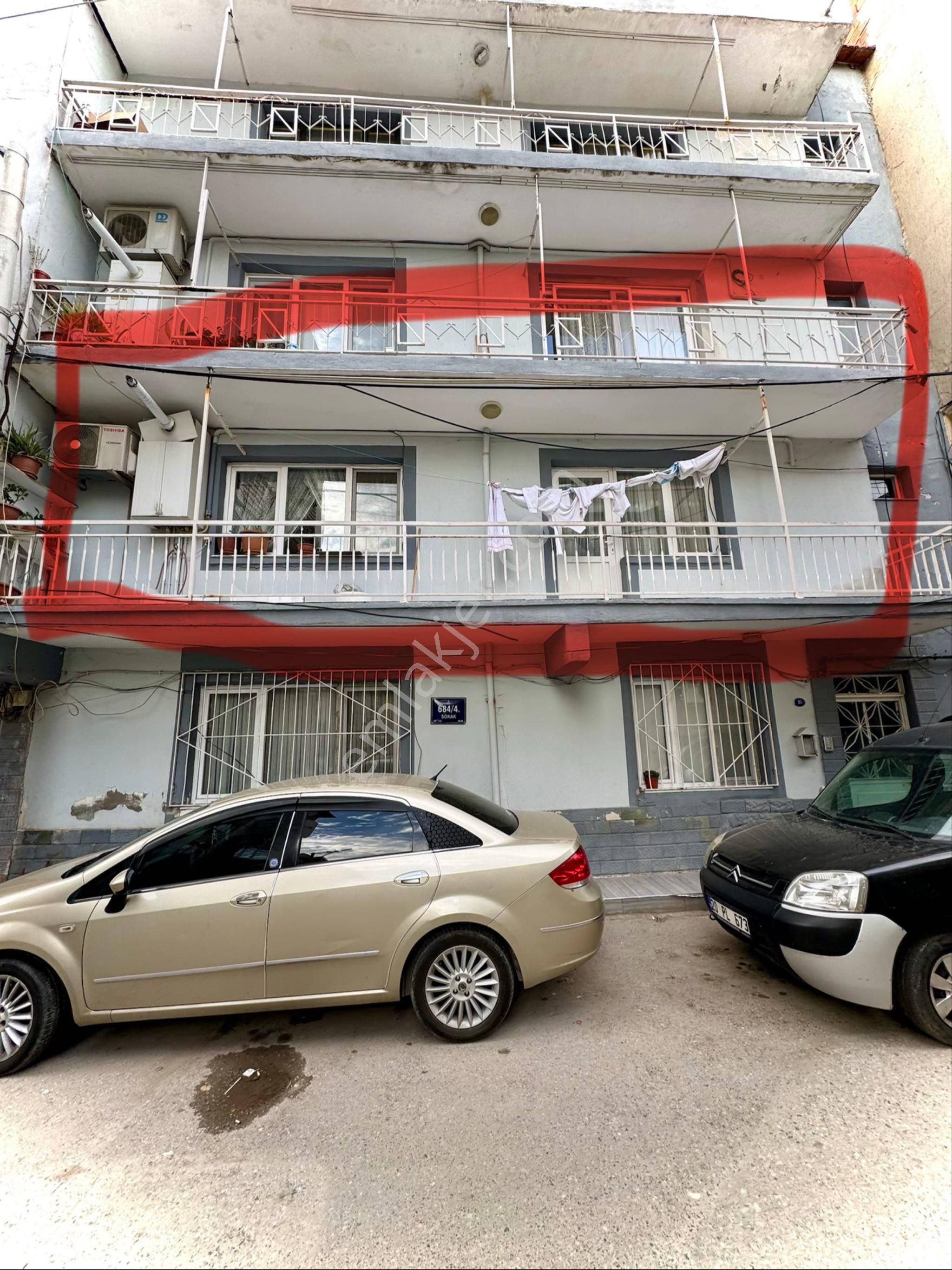 Acil! Buca Göksu Mah. 120 M2. D.gazlı 2.kat Satılık Daire