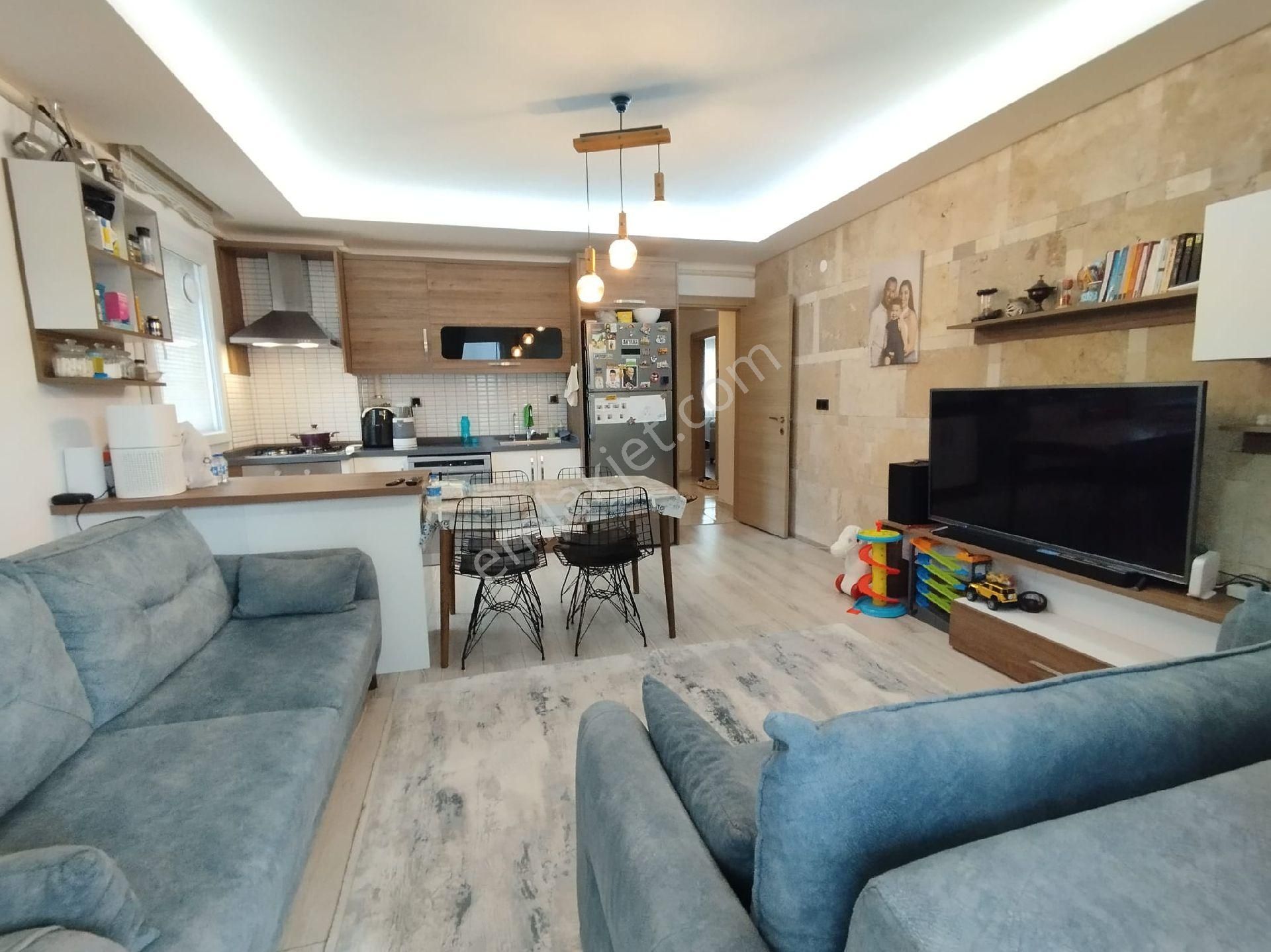 Kuşadası Otagar Arkası Site İçerisinde Doğalgazlı 2+1 Satılık Daire - Görsel 15