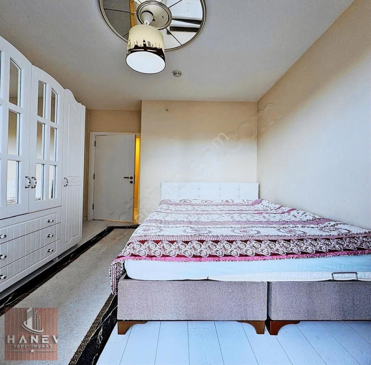 Kiralık Eşyalı Daire Metrobüse Yakın Güvenlikli Sitede - Görsel 13