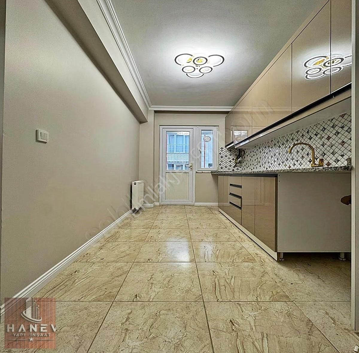 Metrobüse 5dk Mesafede Full Dekorlu Krediye Uygun Satılık Daire - Görsel 6