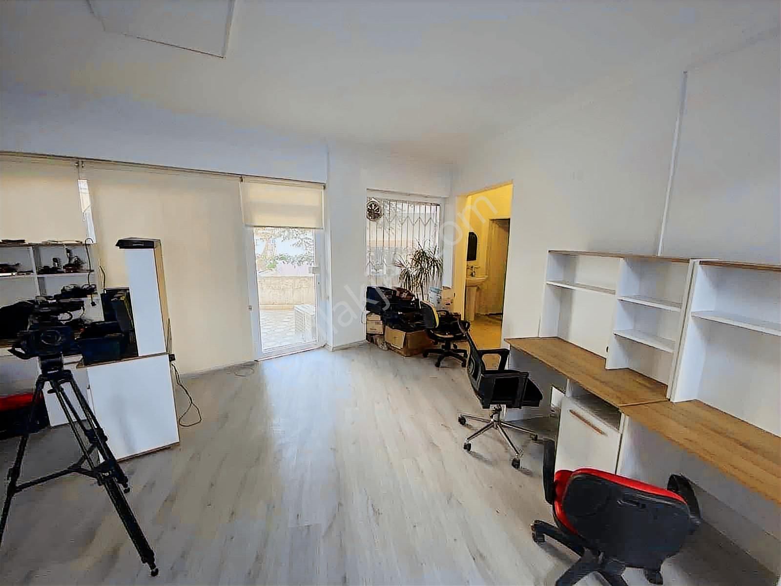 Satılık Acil Dükkan Merkezde