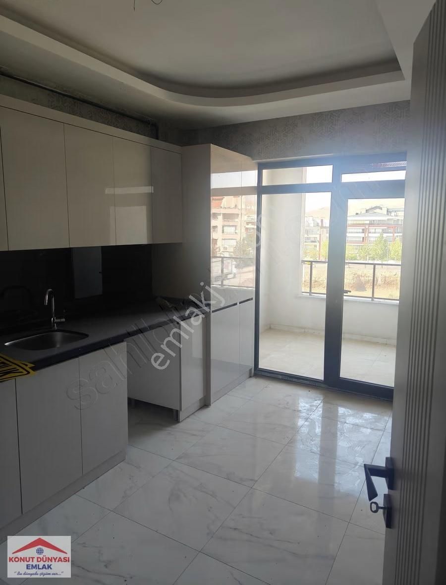 İstanbul Yolu Ve Şafak Cad Arasında Beykent-48 De 4+1 Güney Batı - Görsel 2