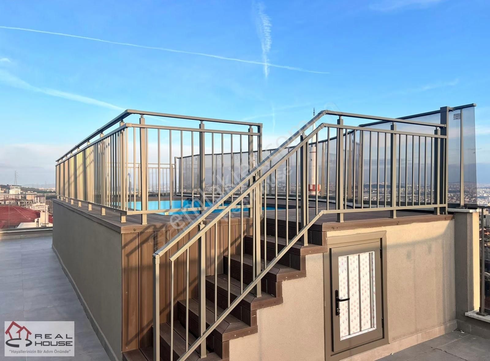 Siltaş Panorama Müstakil Havuzlu-teraslı-deniz Manzaralı Kiralık - Görsel 15