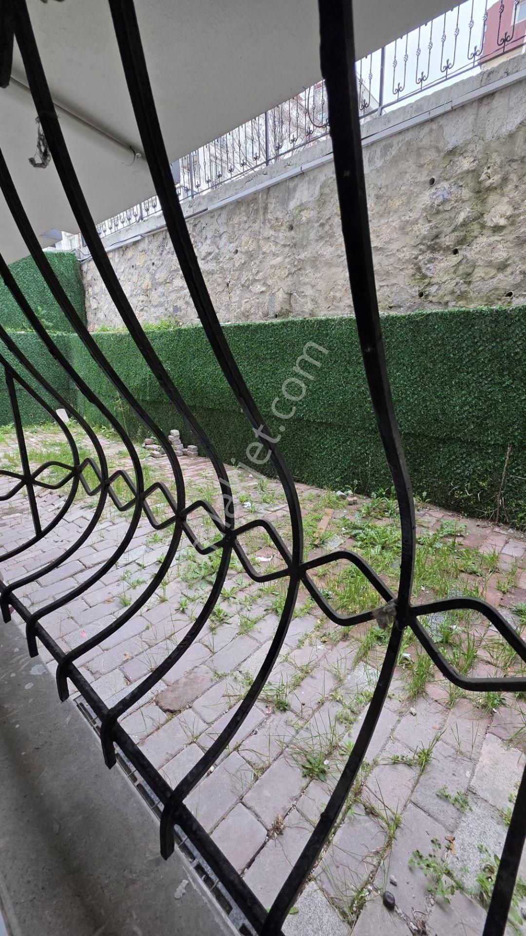 Beylikdüzü Yakuplu Net 90 M² Kelepir!!! 2+1 Bahçe Kat Ters Dubleks Kaçmaz Fırsat - Görsel 9