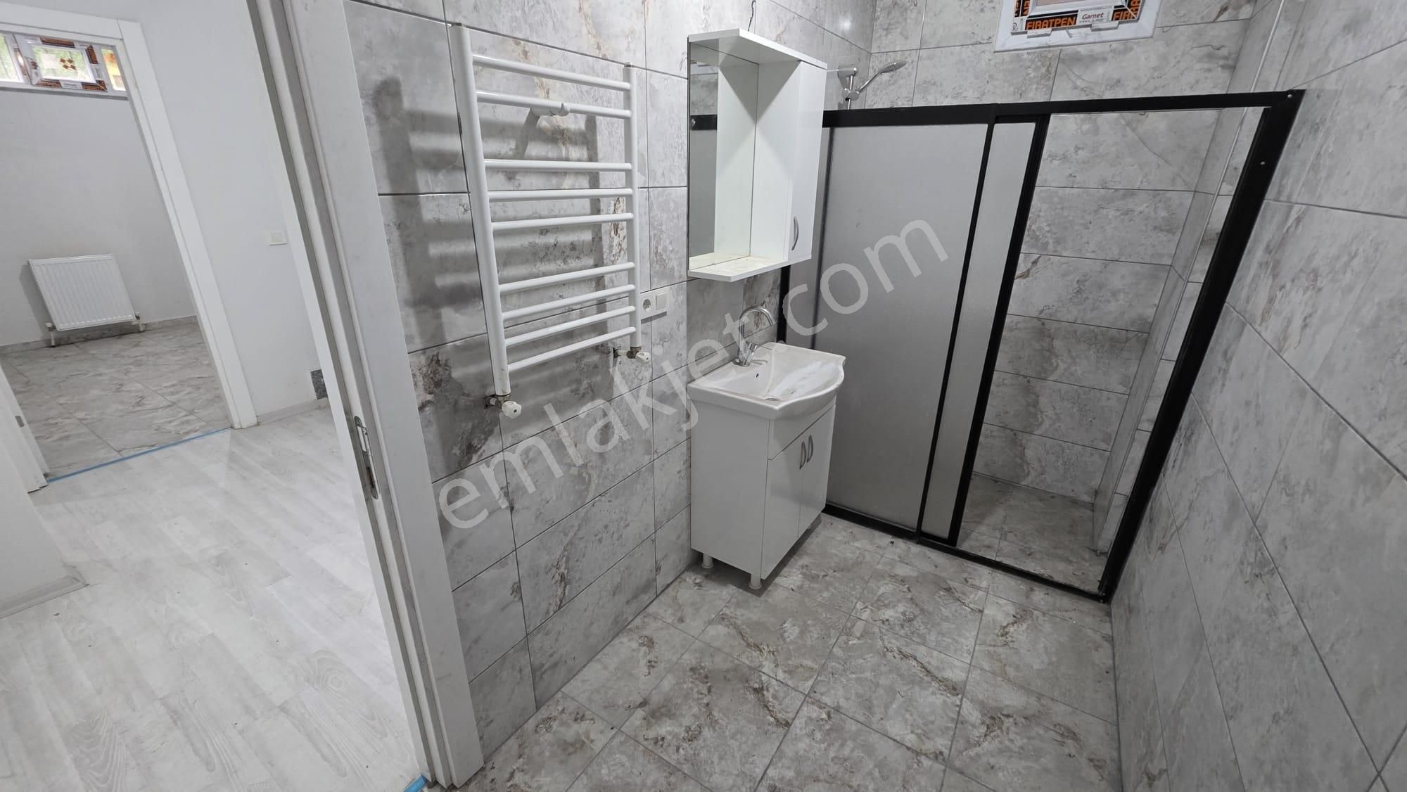 Beylikdüzü Yakuplu Net 90 M² Kelepir!!! 2+1 Bahçe Kat Ters Dubleks Kaçmaz Fırsat - Görsel 19