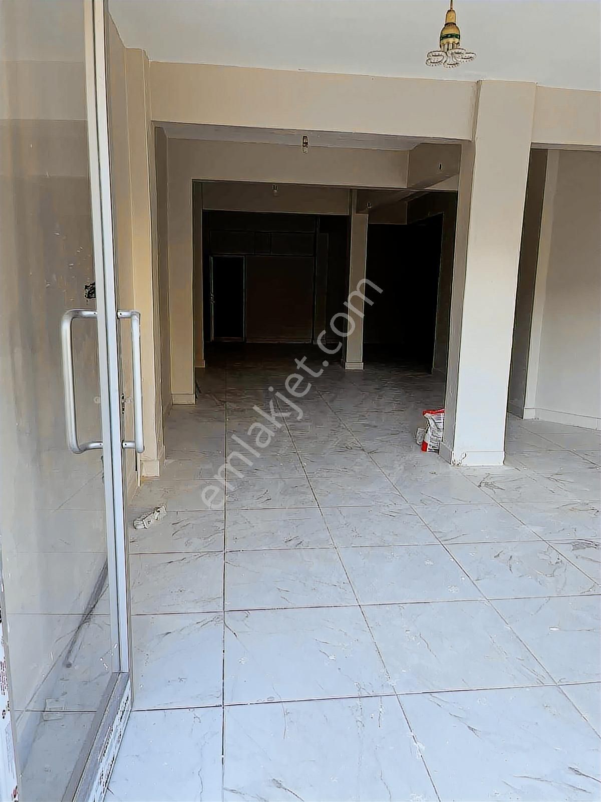 Sanayi Elektriği Olan İskanlı Dükkan - Görsel 13