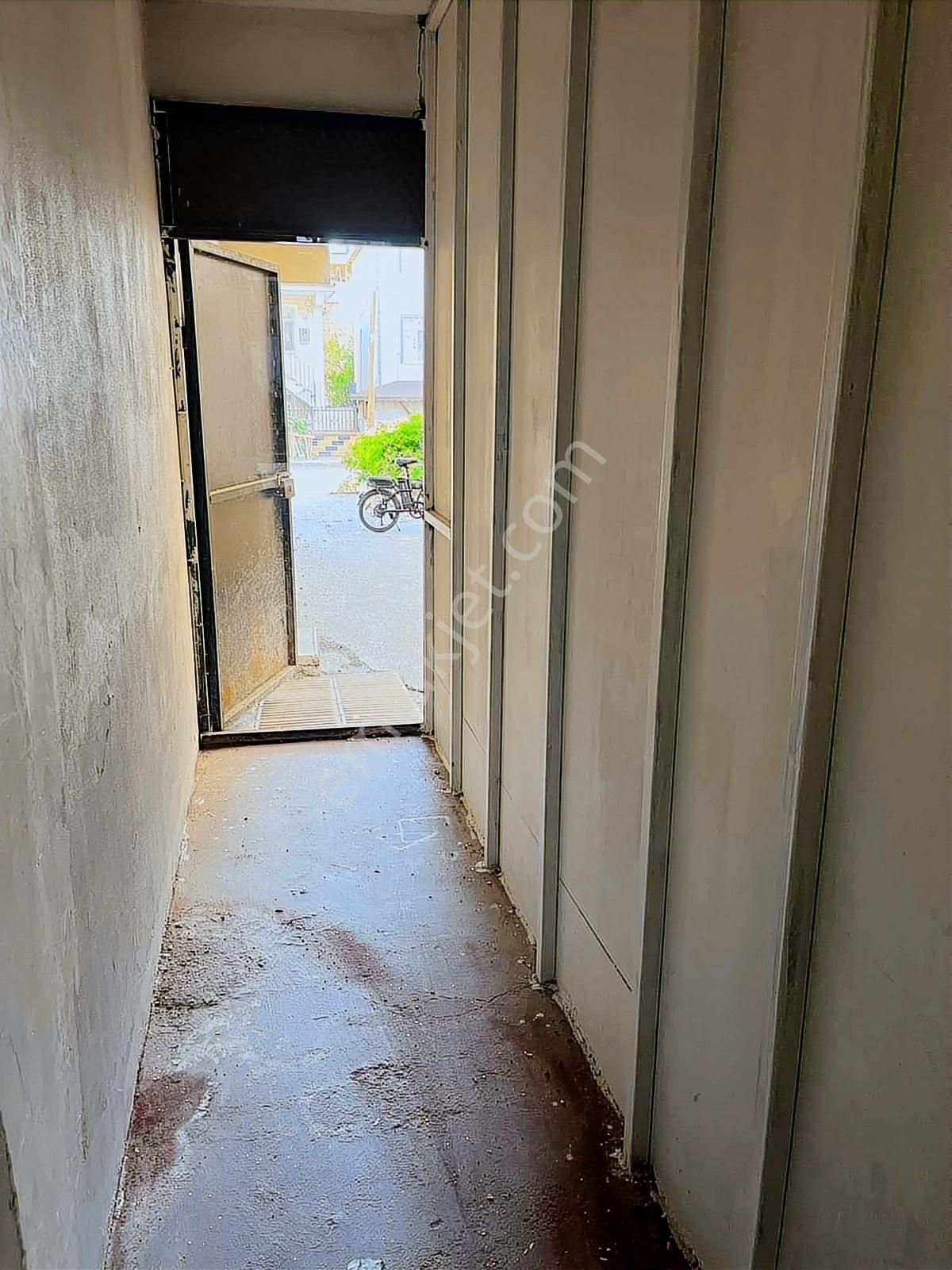 Sanayi Elektriği Olan İskanlı Dükkan - Görsel 14