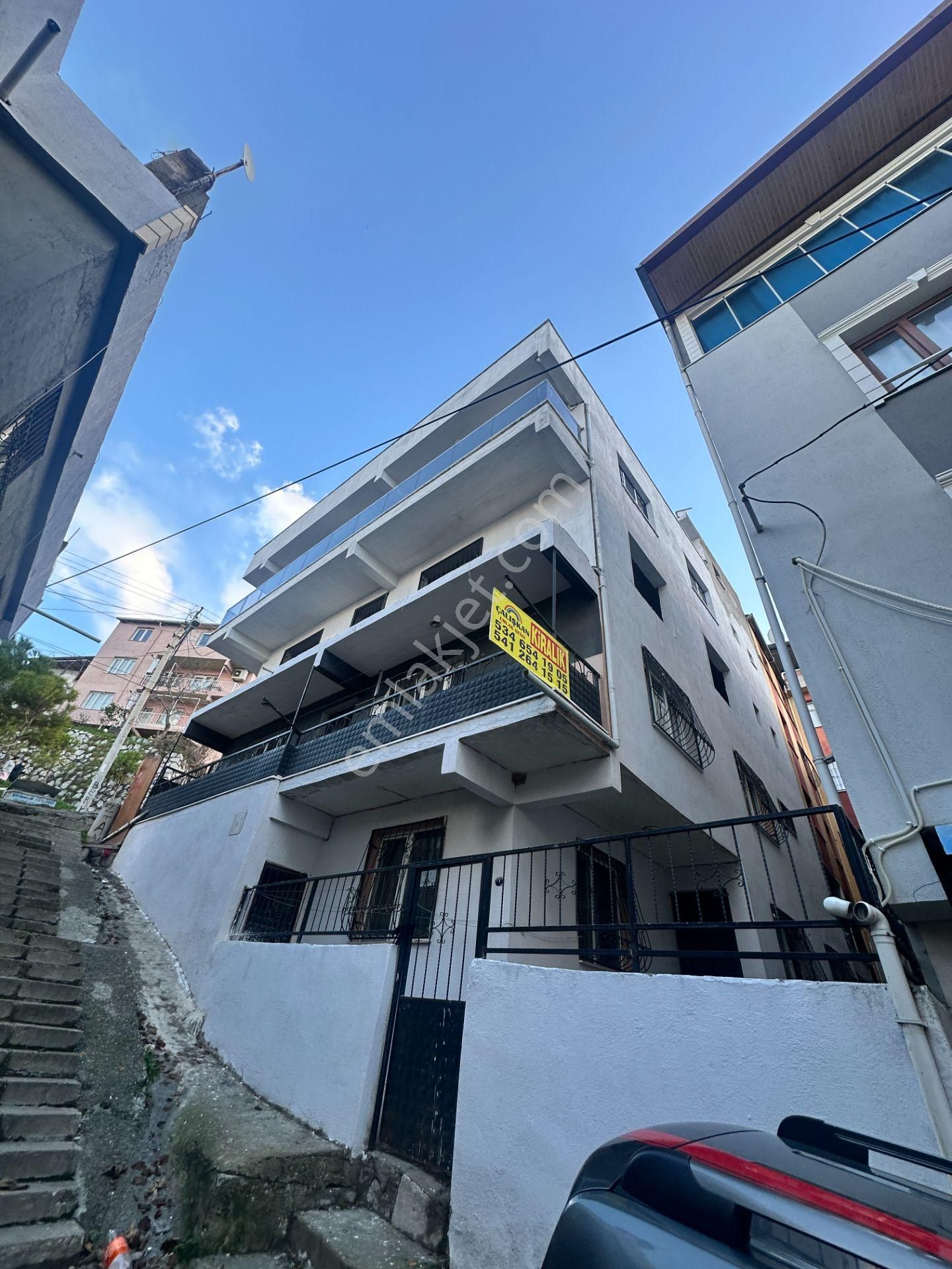 Çalışkan__dan Çamlıkta Ara Kat 3+1 * 160 M2 Kiralık Daire.