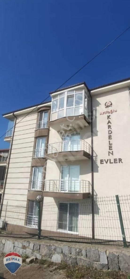Remax Mavi Den Beşköprü Girne Caddesinde Kiralık 3+1 Daire - Görsel 2