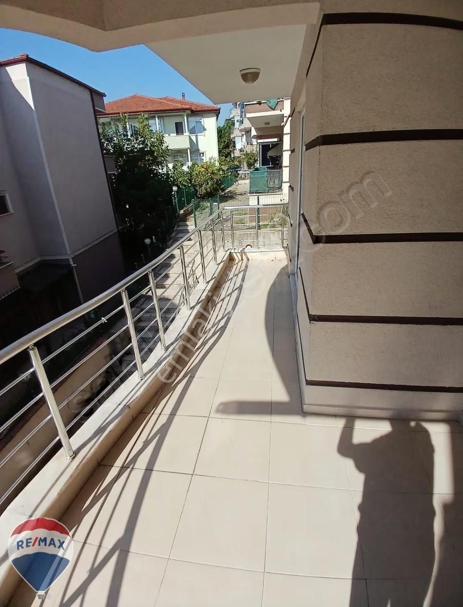 Remax Mavi Den Beşköprü Girne Caddesinde Kiralık 3+1 Daire - Görsel 13
