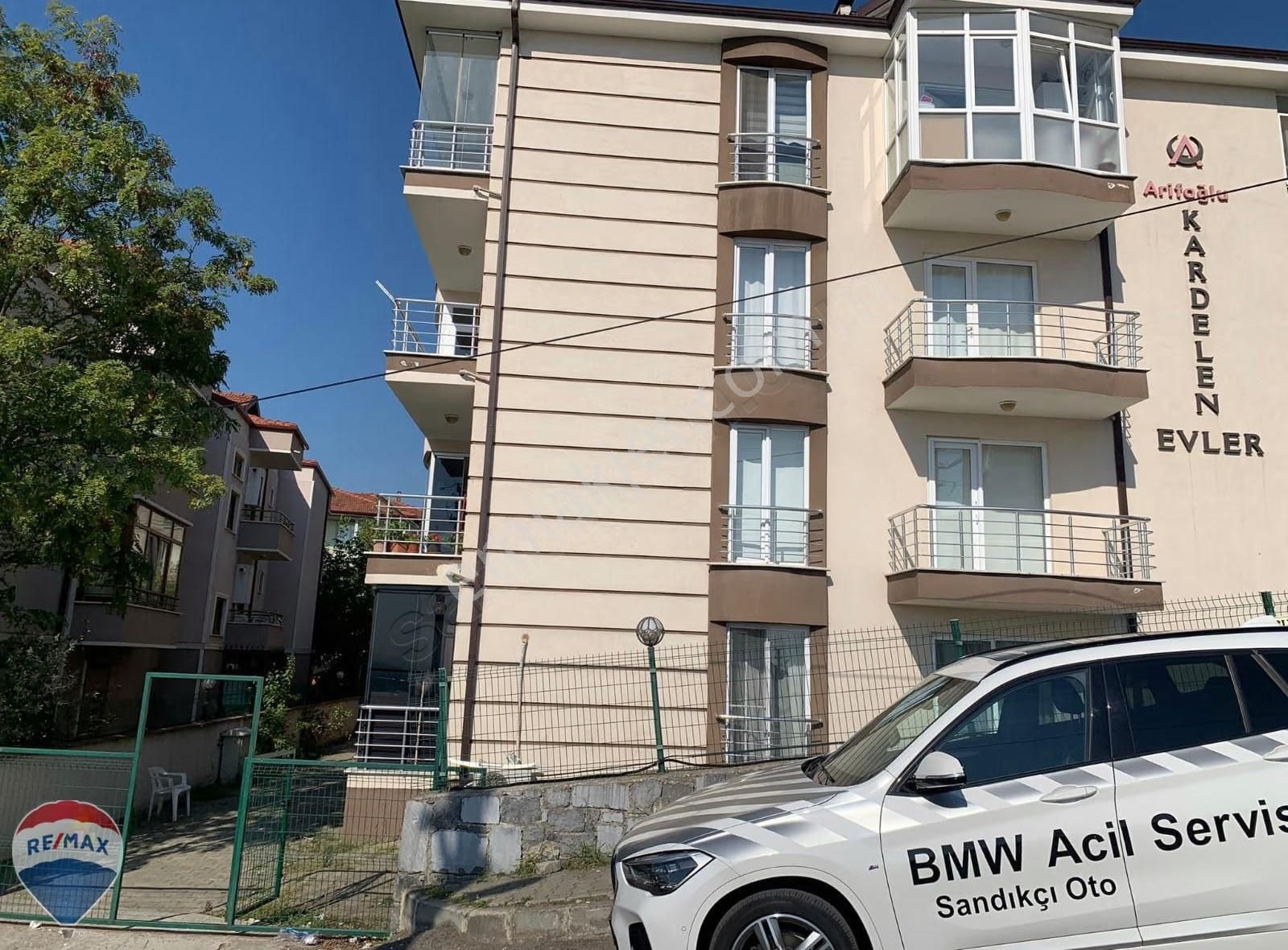 Remax Mavi Den Beşköprü Girne Caddesinde Kiralık 3+1 Daire