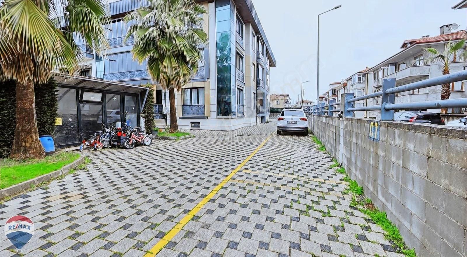 Köprübaşında Yerden Isıtmalı, Emsalsiz, Havuzlu Lüks Daire - Görsel 19