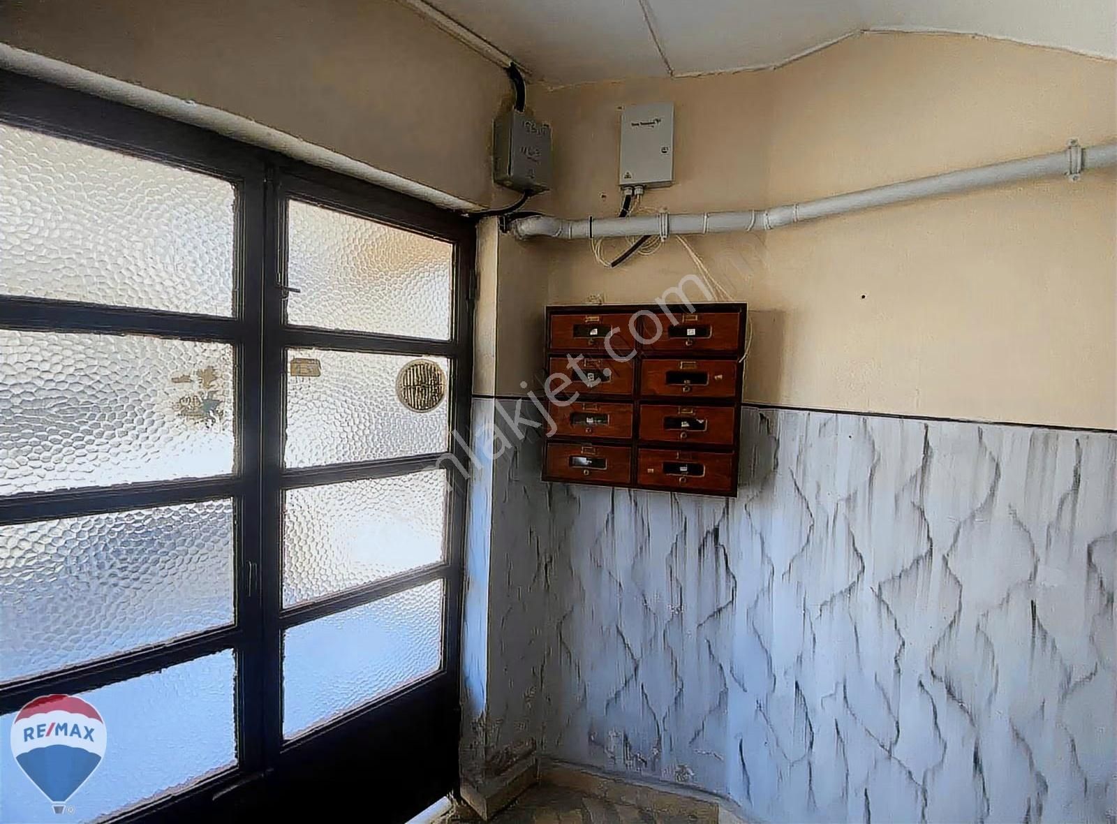 Remax Maviden Ozanlar Da Öğretmen Bloklarında 3+1 Ara Kat Daire - Görsel 10