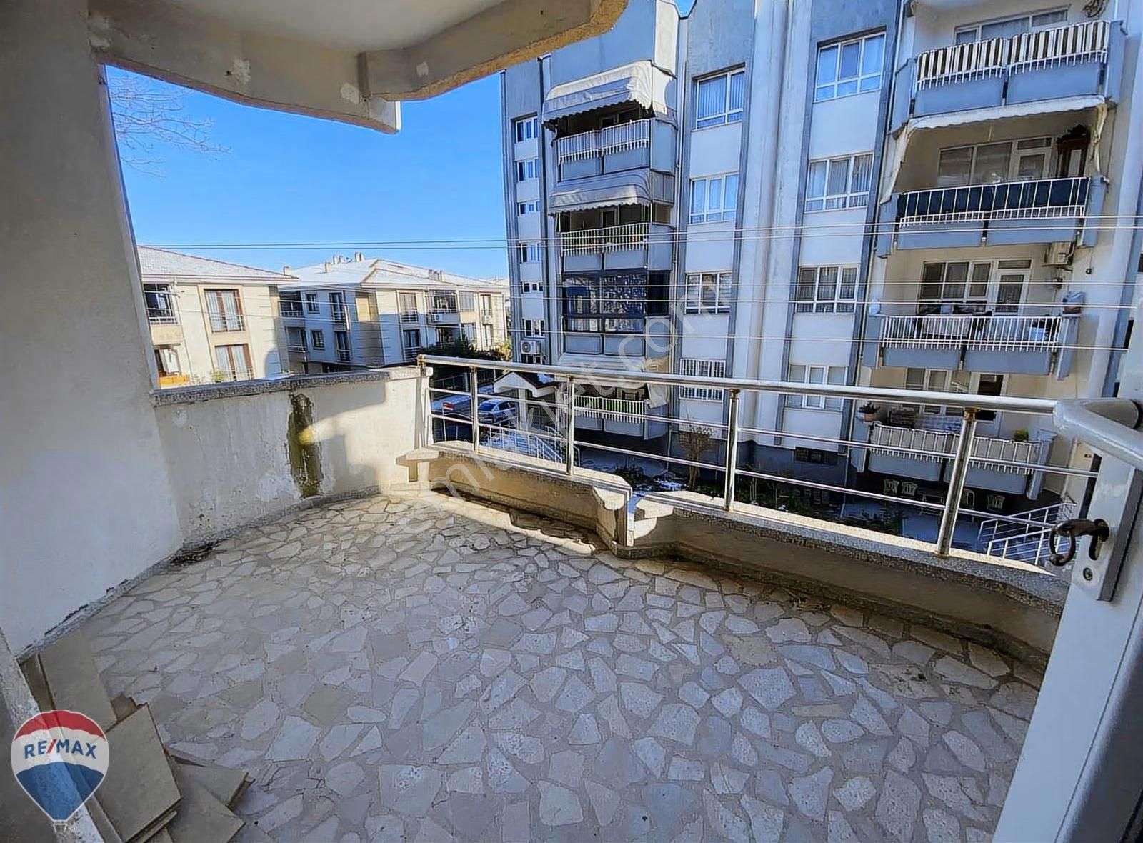 Remax Maviden Ozanlar Da Öğretmen Bloklarında 3+1 Ara Kat Daire - Görsel 20