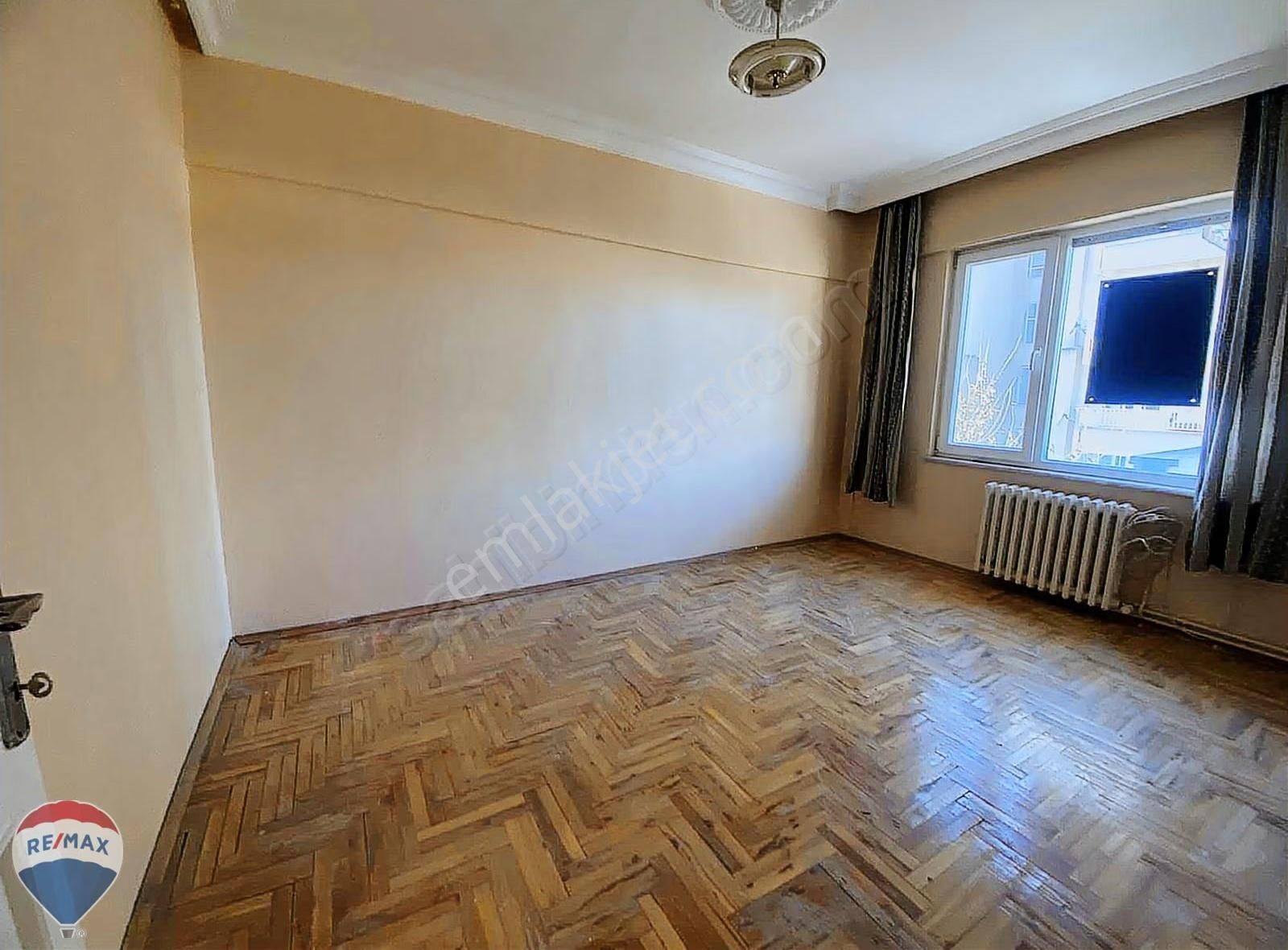 Remax Maviden Ozanlar Da Öğretmen Bloklarında 3+1 Ara Kat Daire - Görsel 24