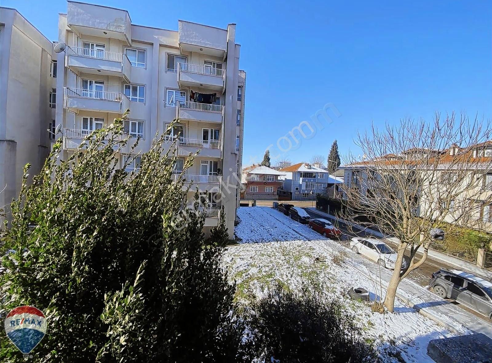 Remax Maviden Ozanlar Da Öğretmen Bloklarında 3+1 Ara Kat Daire - Görsel 4