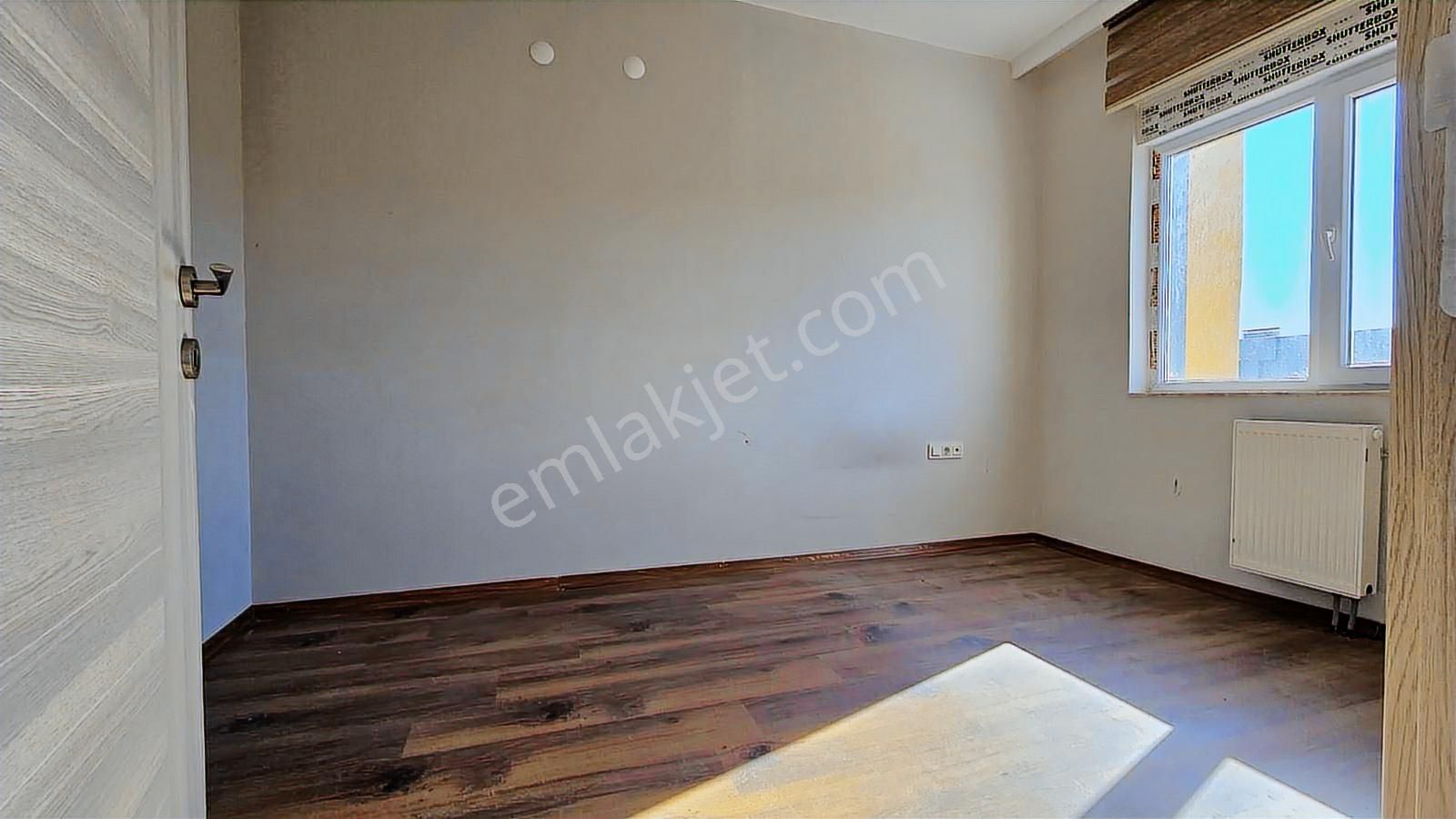 Güneş Mahallesinde 1.katta Asansörlü 1+1 50m² Fırsat Daire - Görsel 11