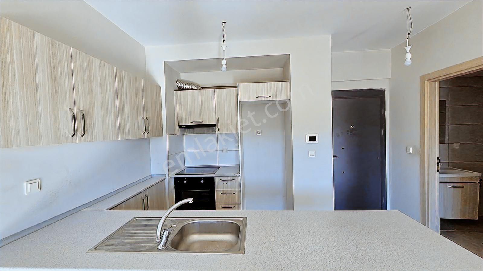 Güneş Mahallesinde 1.katta Asansörlü 1+1 50m² Fırsat Daire - Görsel 5