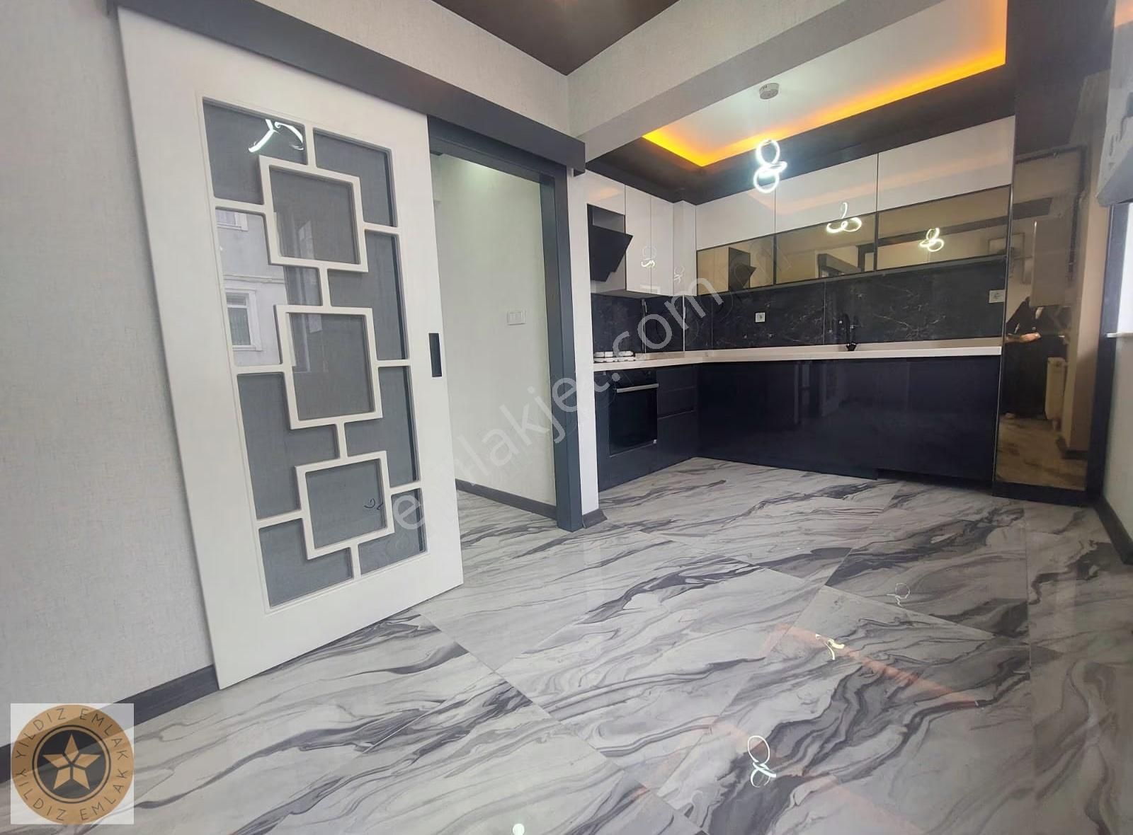 Akşemsettin Mh.4+1 Ultra Lüks Yapılı 60m2 Teraslı Daire