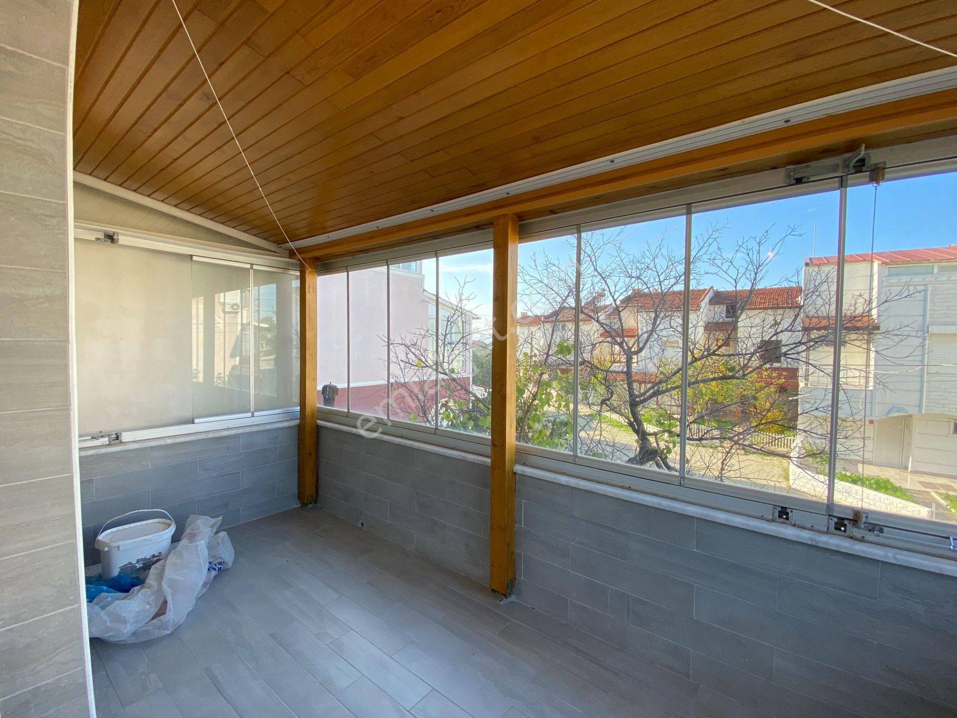 Altınova İskele Mevkiinde Denize Sıfır Sitede Satılık 3+1 Villa - Görsel 14