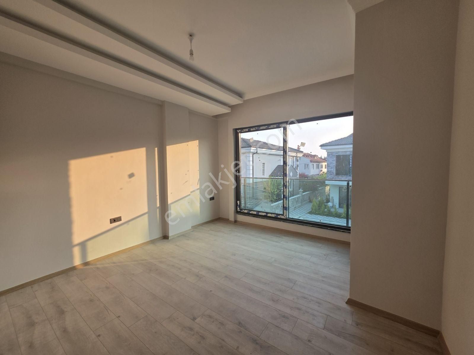 Yetkili Ofis - Havuzlu Sitede Yeni 2+1 Müstakil Villa - Görsel 3
