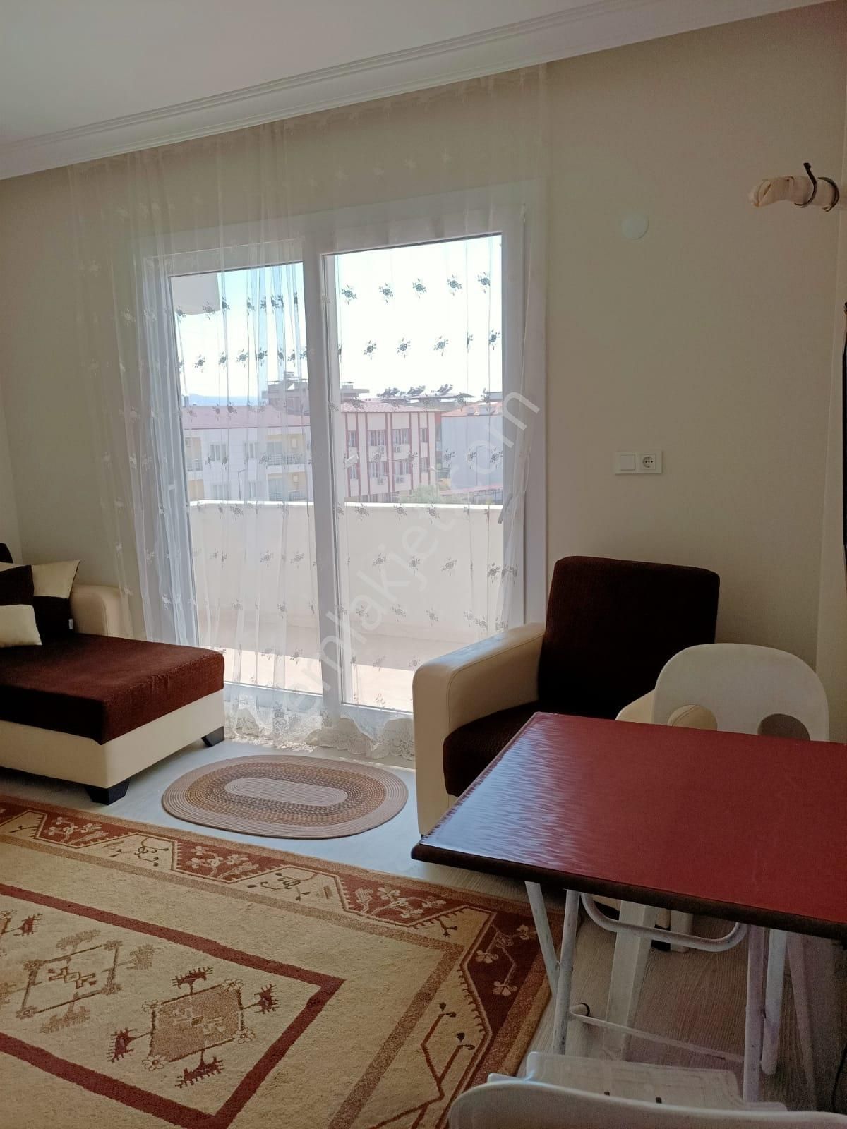 Satılık Eşyalı 1+1 Daire - Görsel 3