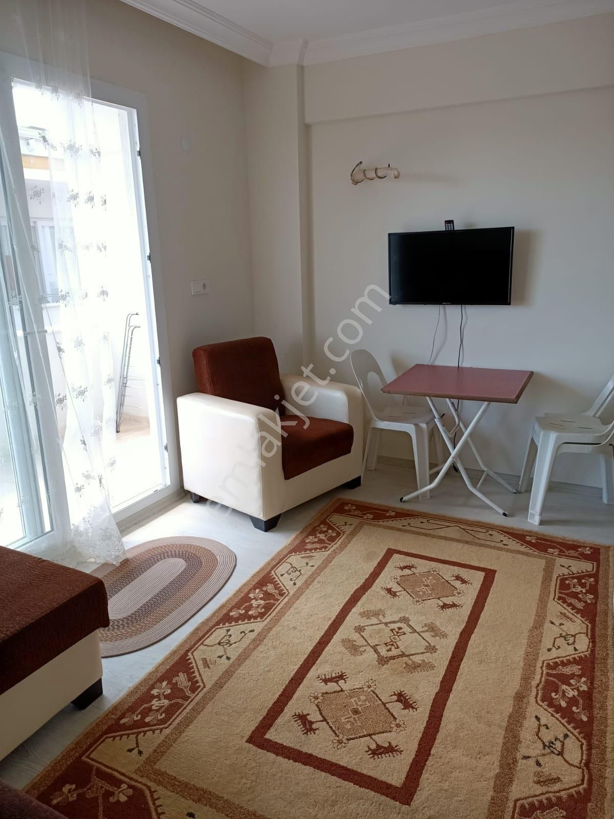 Satılık Eşyalı 1+1 Daire - Görsel 4