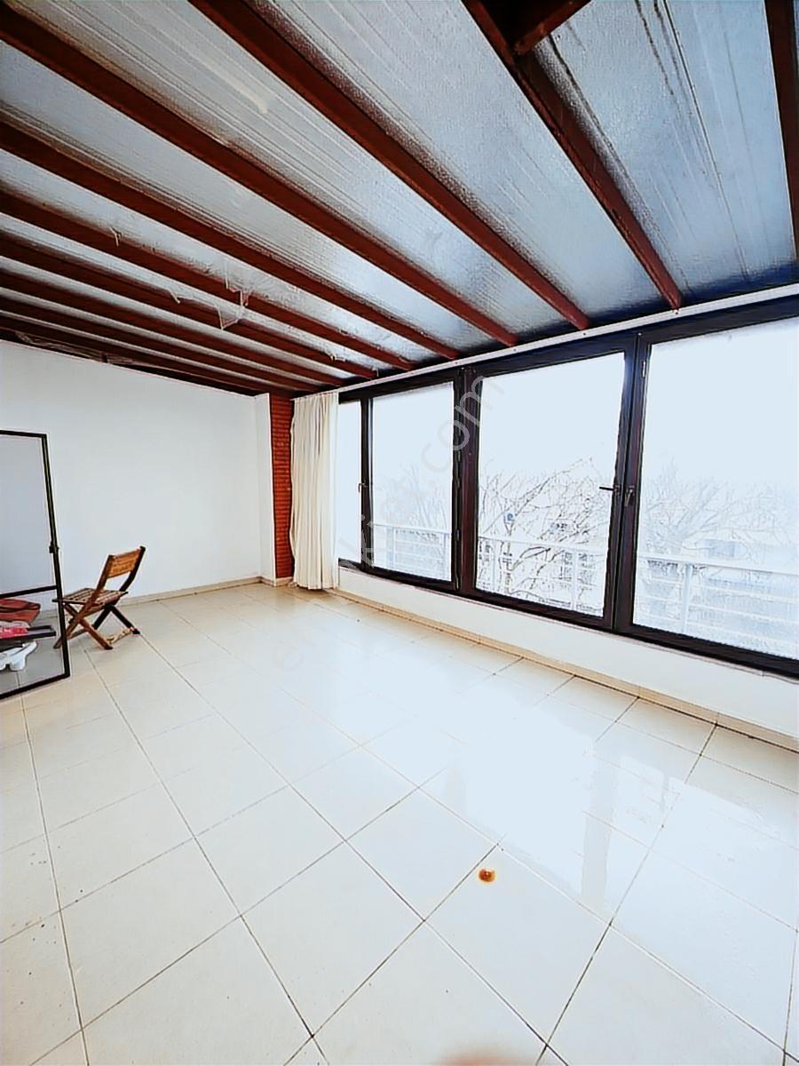 Silivri Basınkent 1 Sitesi'nde Kiralık 4+1 Eşyalı Villa - Görsel 4