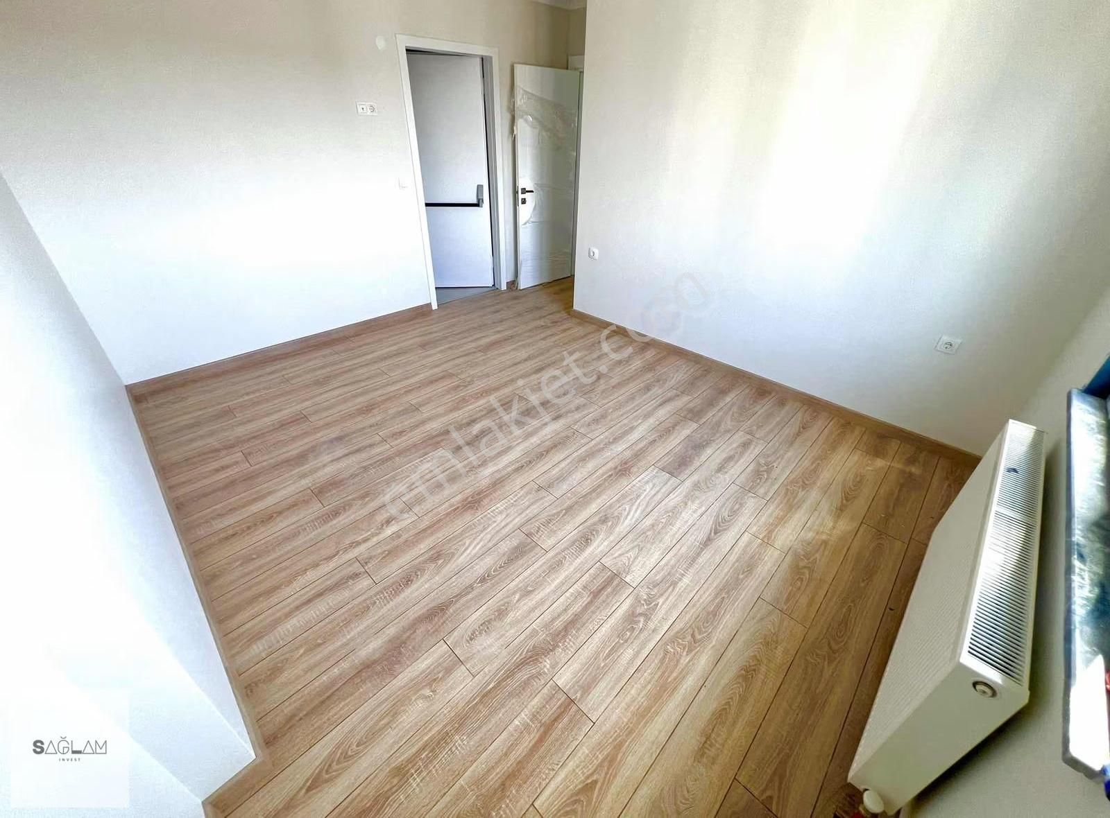 Taşınmaya Hazır-deniz Manzaralı, 34 M² Salon, Balkonlu 3+1 Daire - Görsel 9