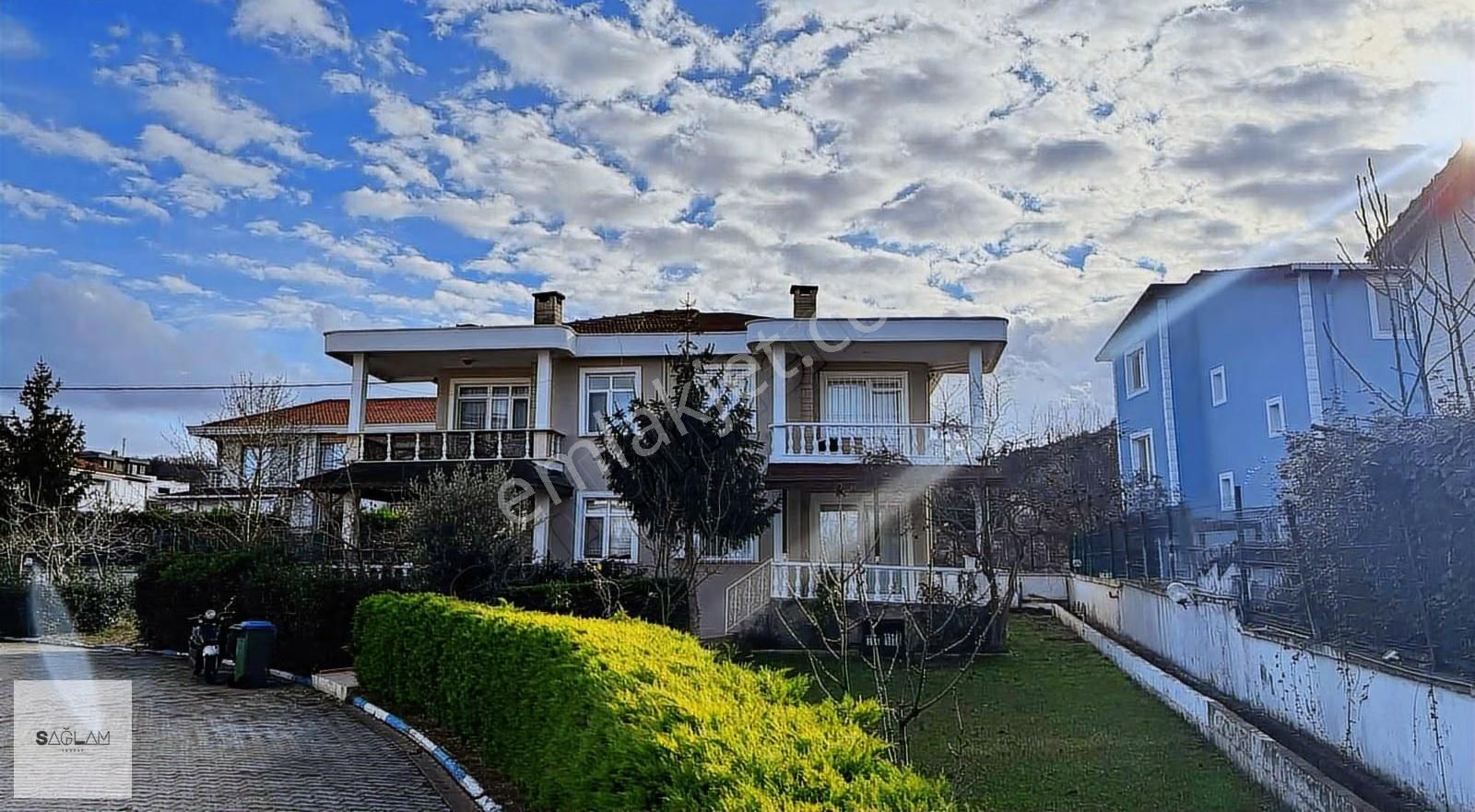 Sağlam'dan Şile Sahilköy Sitesin'de Müstakil Satılık Villa!!!