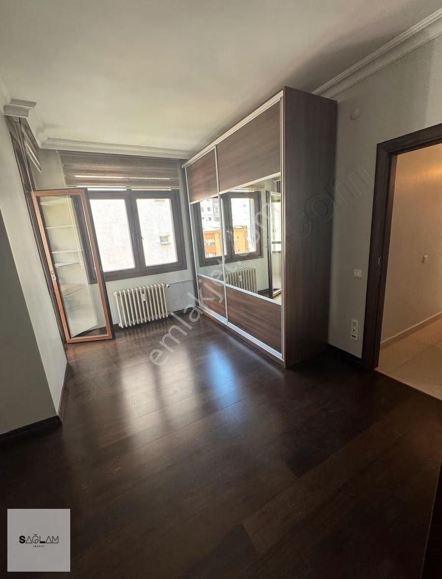 Sağlam'dan Caddebostan Sahilde Geniş 3+1 Satılık Daire Balkonlu - Görsel 13