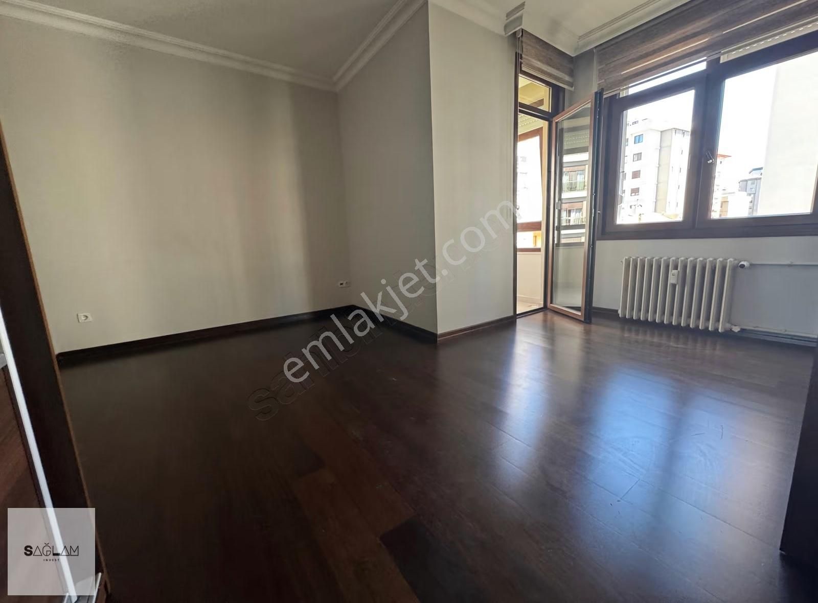 Sağlam'dan Caddebostan Sahilde Geniş 3+1 Satılık Daire Balkonlu - Görsel 11