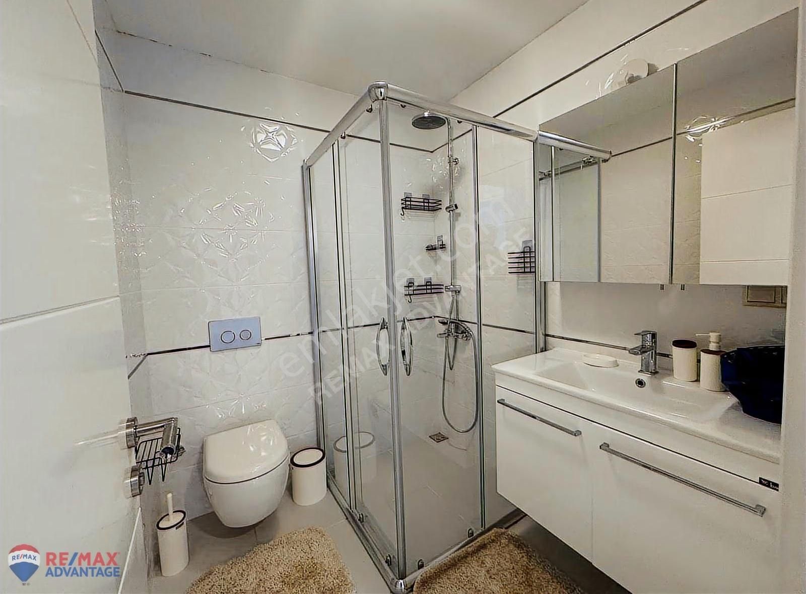 Remax Advantage'dan Teraslı, Lüks Eşyalı 1+1 Satılık Daire - Görsel 3