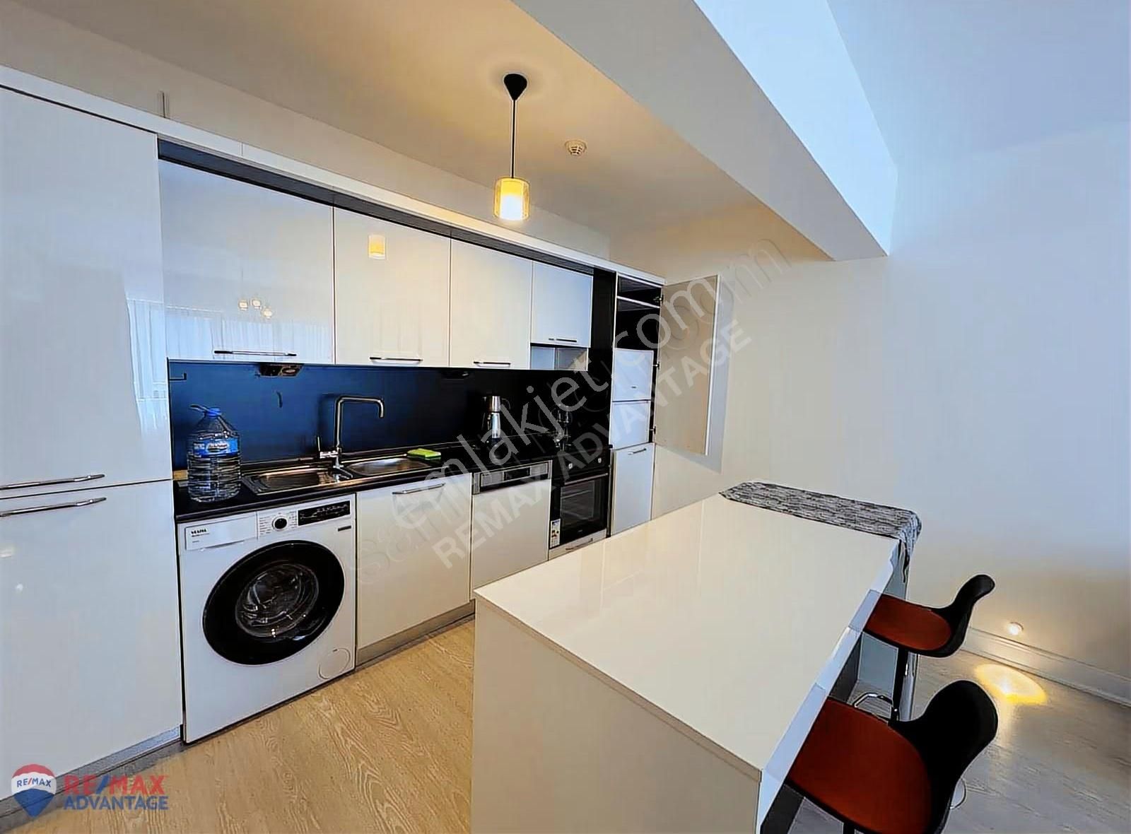 Remax Advantage'dan Teraslı, Lüks Eşyalı 1+1 Satılık Daire - Görsel 8