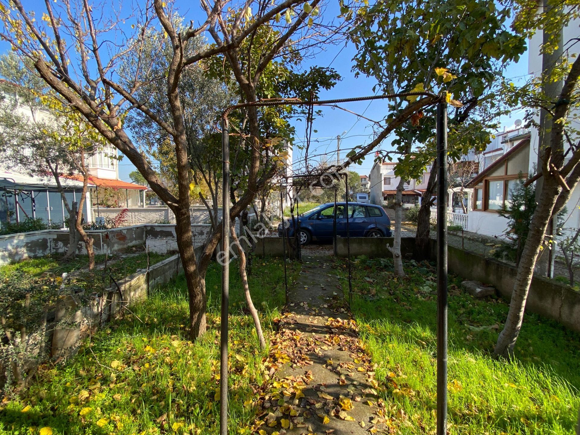 Altınova Sahilde Deniz Manzaralı Satılık 3+1 Köşe Triplex Villa - Görsel 7