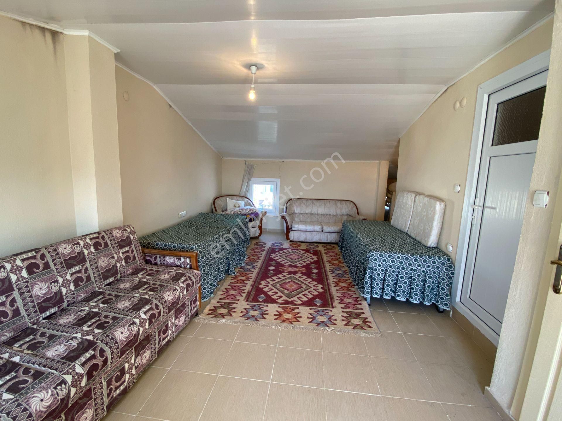 Altınova Sahilde Deniz Manzaralı Satılık 3+1 Köşe Triplex Villa - Görsel 16