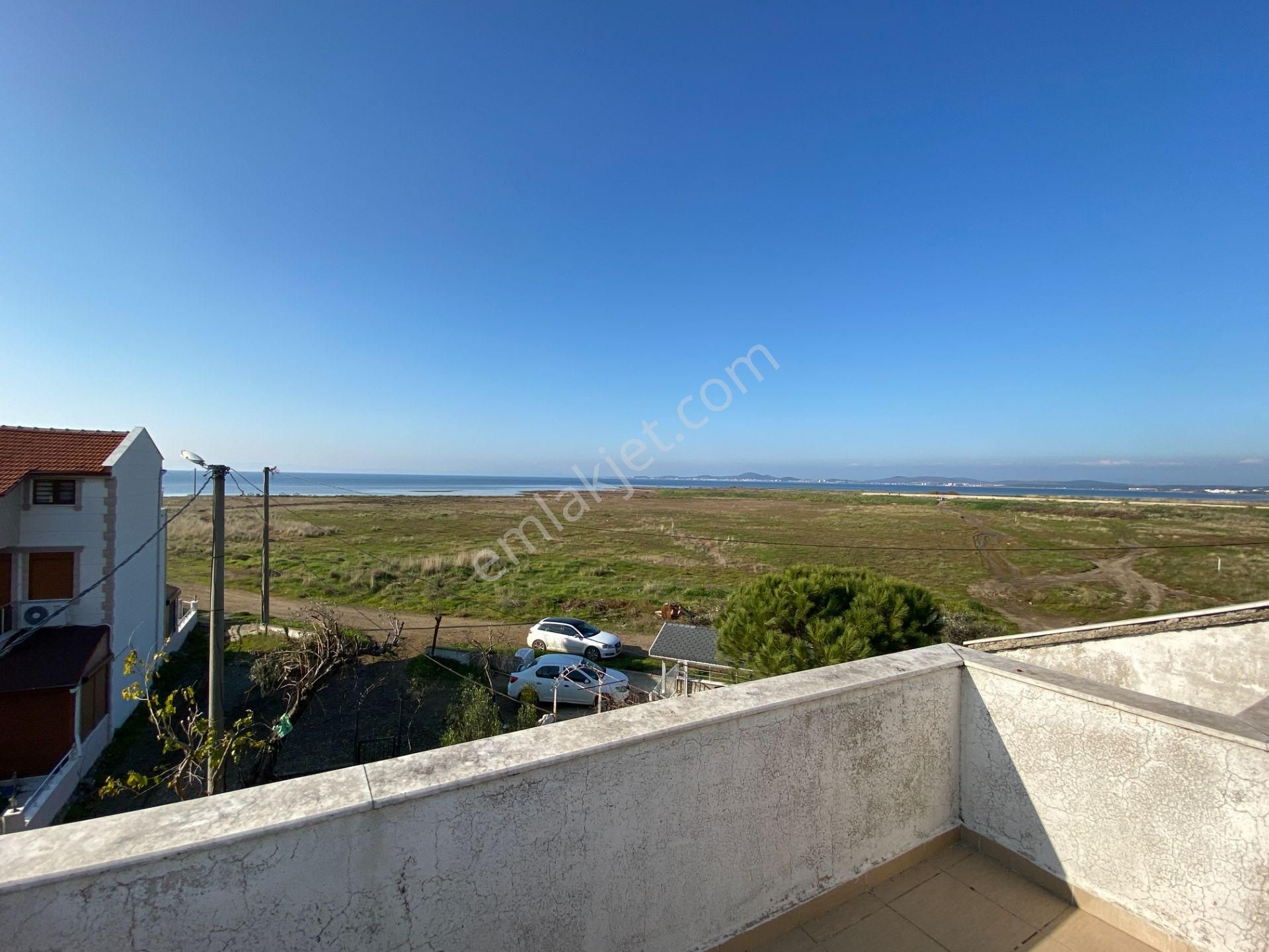 Altınova Sahilde Deniz Manzaralı Satılık 3+1 Köşe Triplex Villa - Görsel 21