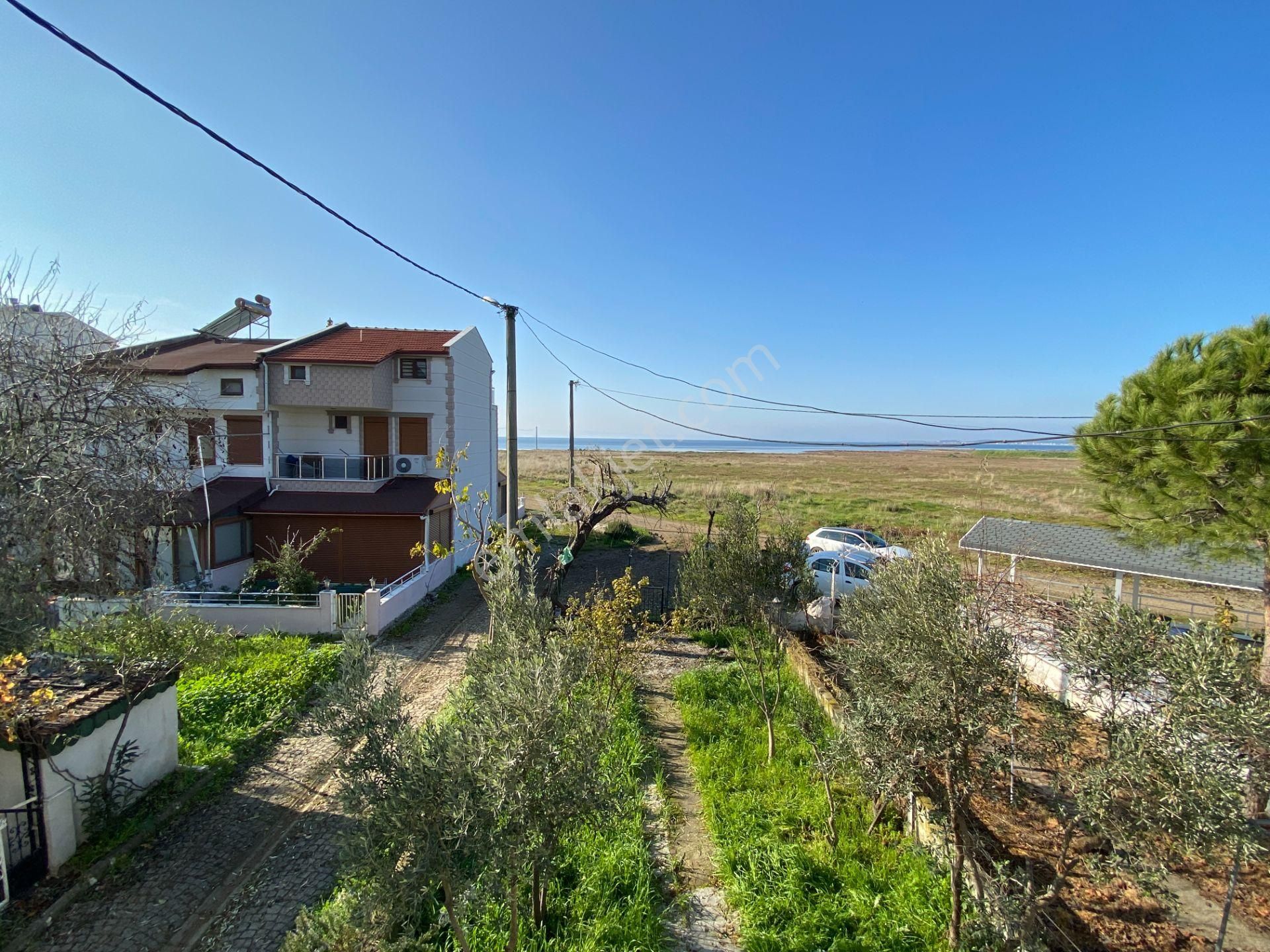 Altınova Sahilde Deniz Manzaralı Satılık 3+1 Köşe Triplex Villa - Görsel 24