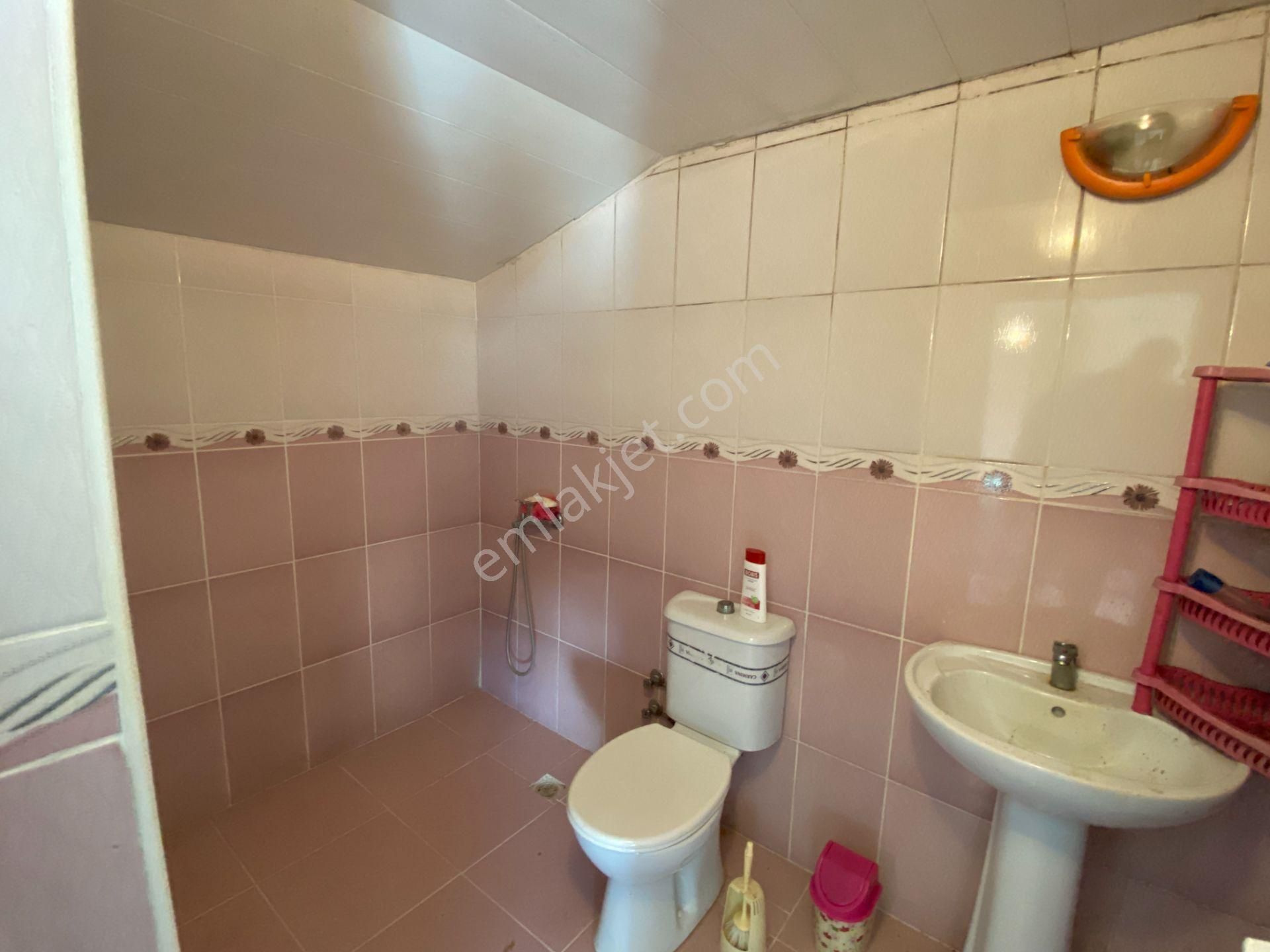 Altınova Sahilde Deniz Manzaralı Satılık 3+1 Köşe Triplex Villa - Görsel 15