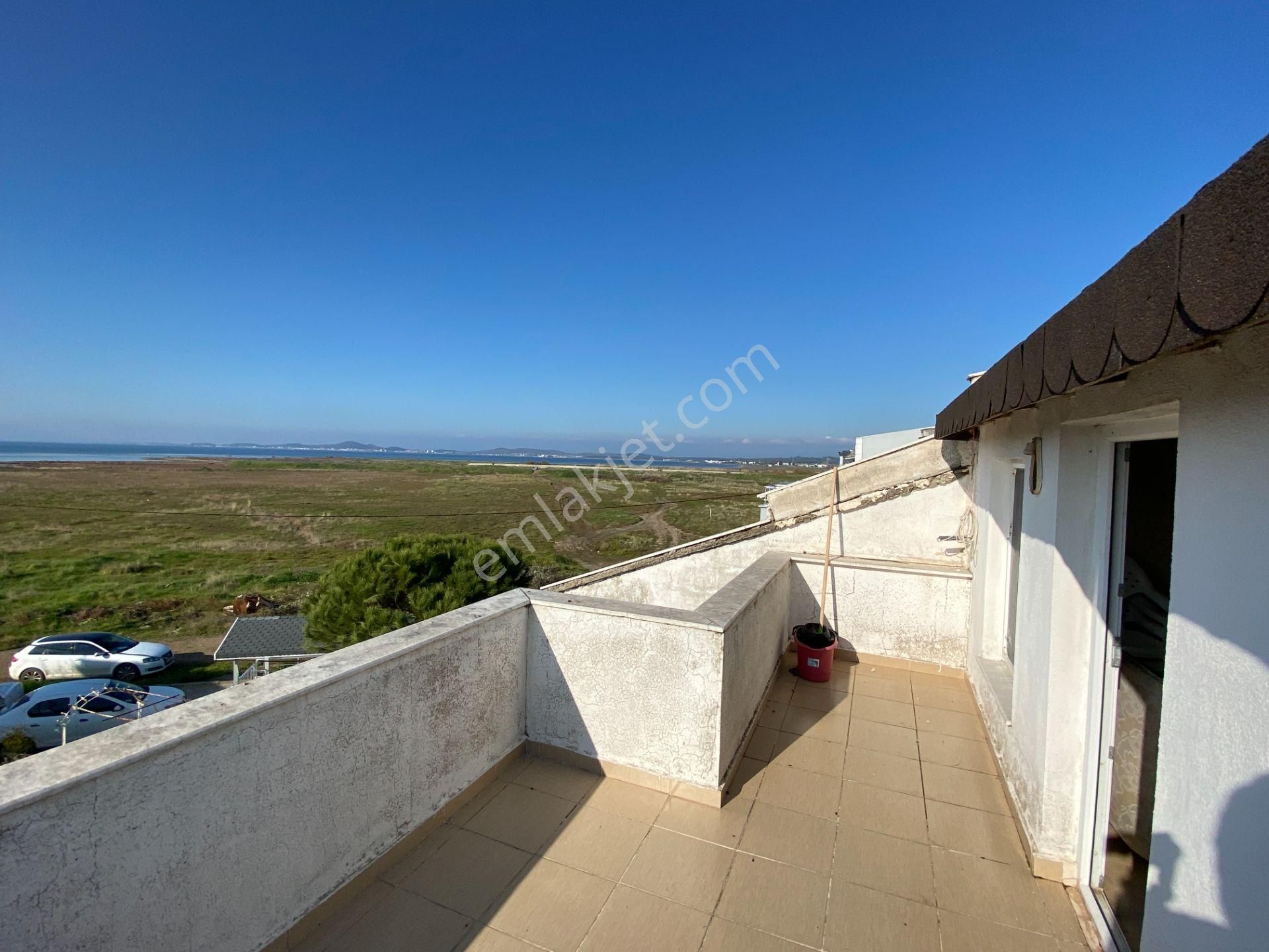 Altınova Sahilde Deniz Manzaralı Satılık 3+1 Köşe Triplex Villa - Görsel 20