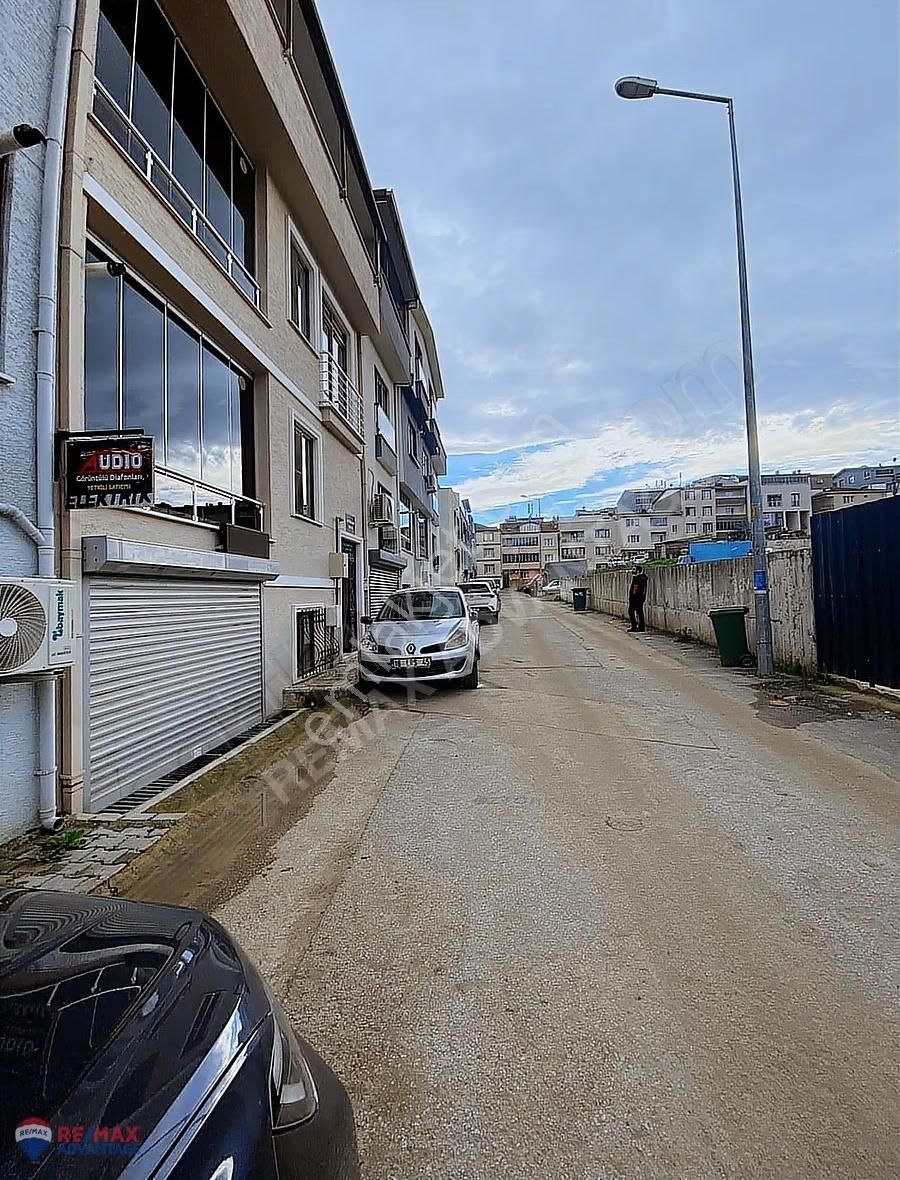 Remax Advantage'dan Balat'ta Çift Balkonlu 2+1 Kiralık Daire - Görsel 4