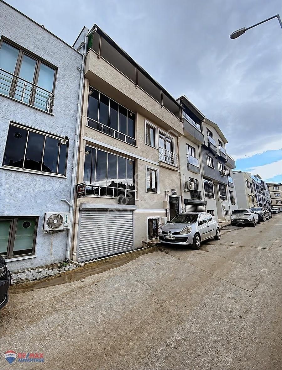 Remax Advantage'dan Balat'ta Çift Balkonlu 2+1 Kiralık Daire - Görsel 21