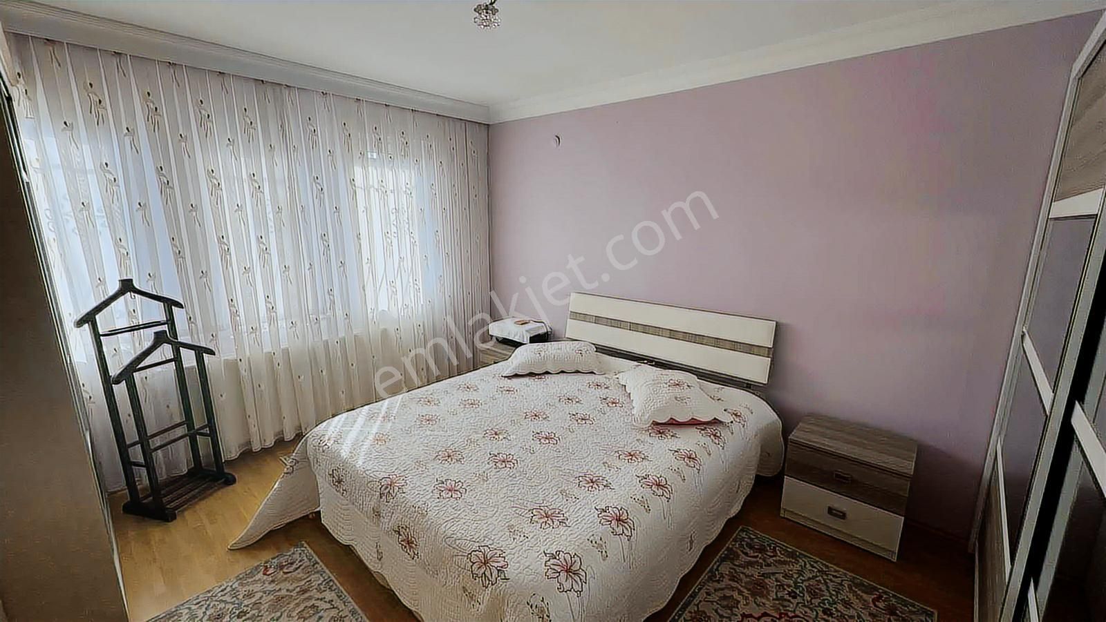 Büyükçekmece Güzelkent Hukukçular Sitesinde Satılık 5+2 Villa - Görsel 16