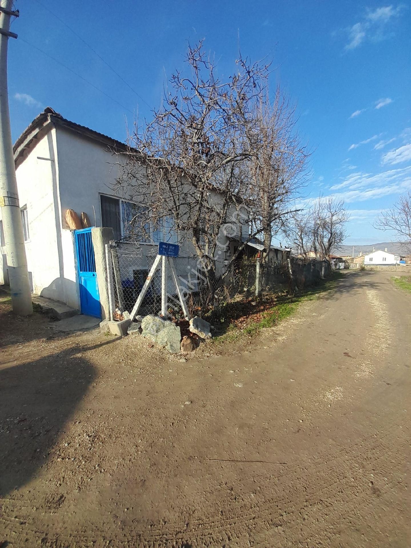 Sakintepe Mahallesinde Satılık 3