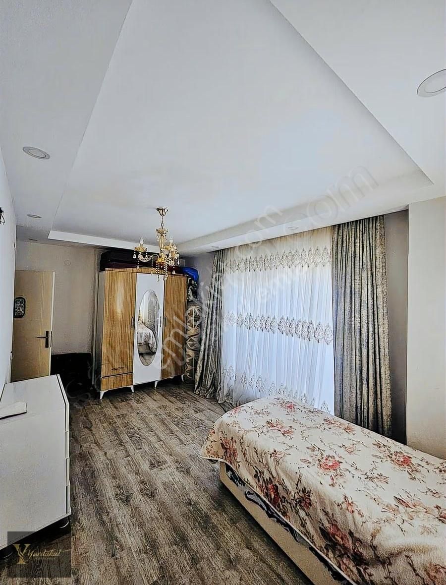 Göksu Mahallesinde 3+1 Havuzlu Site İçi Acil Satılık Daire - Görsel 3