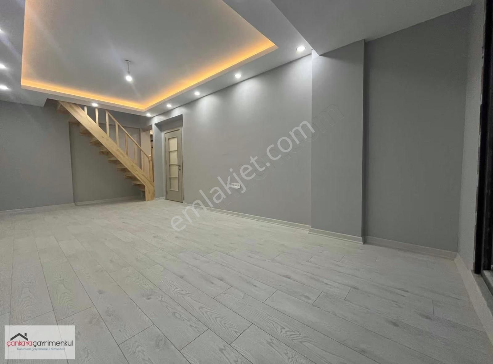 Teyfikbey De 4+2 Emsallerinde Büyük 180m2 Dubelks - Görsel 35