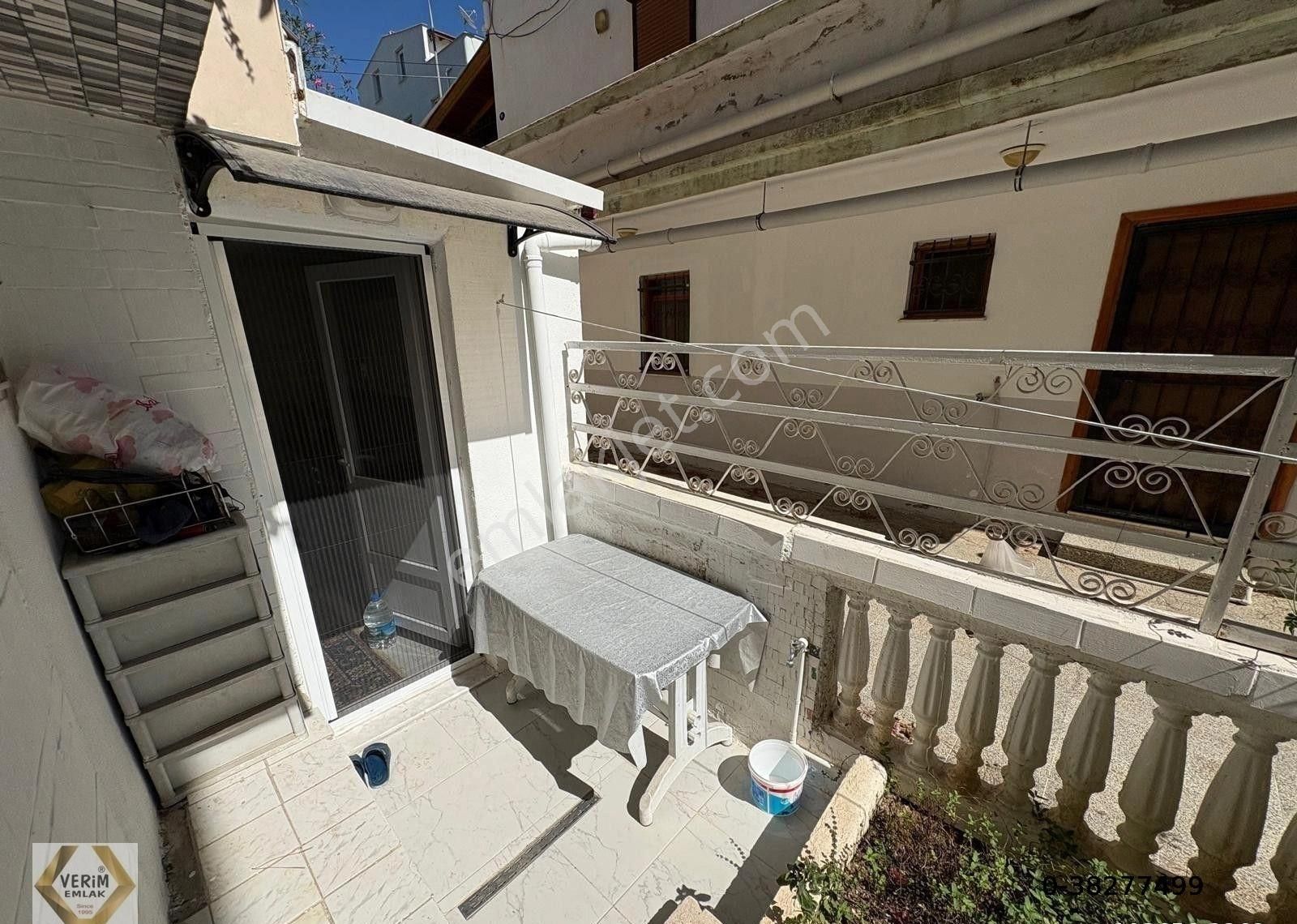 Seferihisar Ürkmez De Deniz Tarafın Da Bahçe Katı Satılık 3+1 Daire - Görsel 3