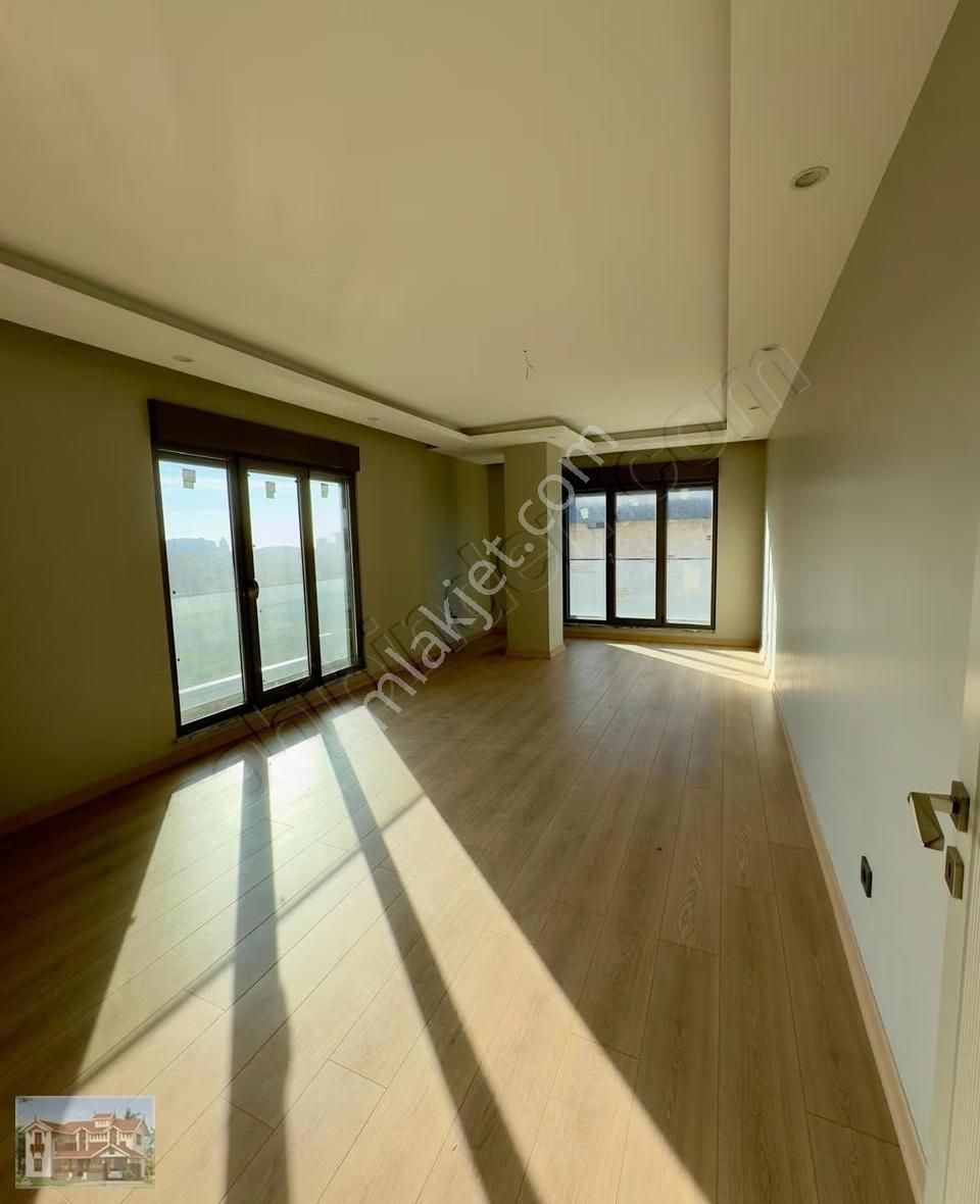 Beylikdüzü Gürpınar Dereağzı Mahallesi Süper Lüks Takaslı Villa - Görsel 10