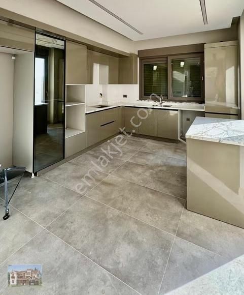 Beylikdüzü Gürpınar Dereağzı Mahallesi Süper Lüks Takaslı Villa - Görsel 21