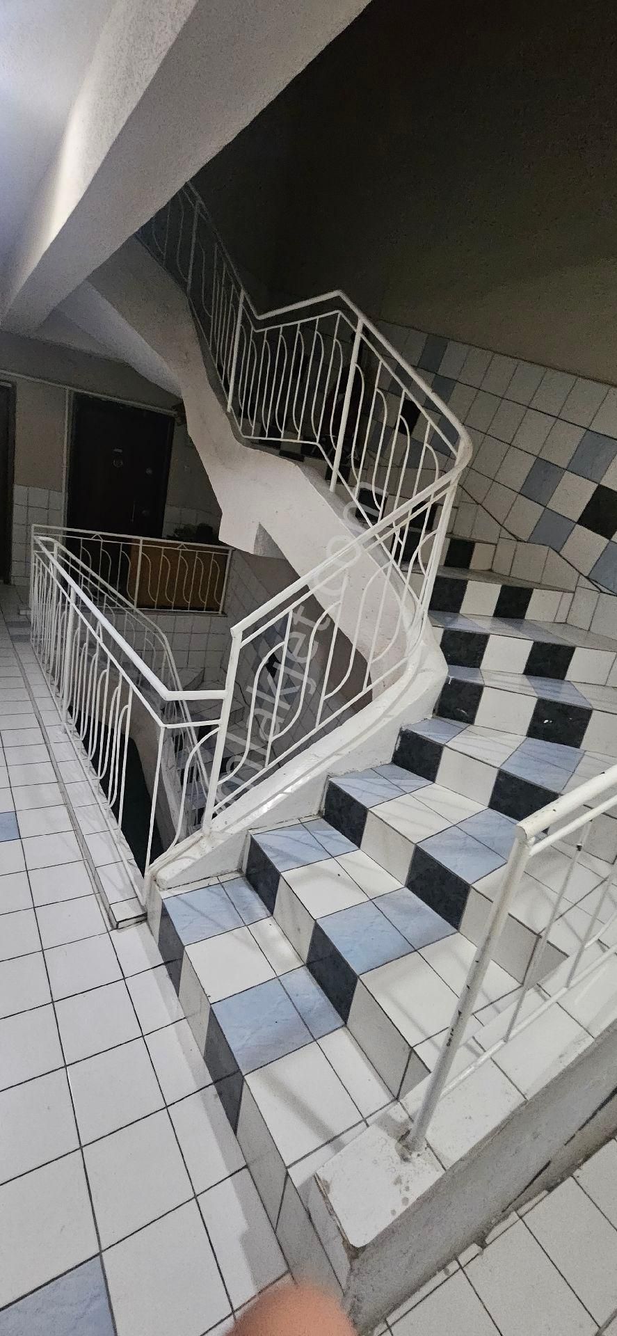 Özlem Ünlü'den 3+1 Eşyalı Kiralık Yaka Meram'da - Görsel 16